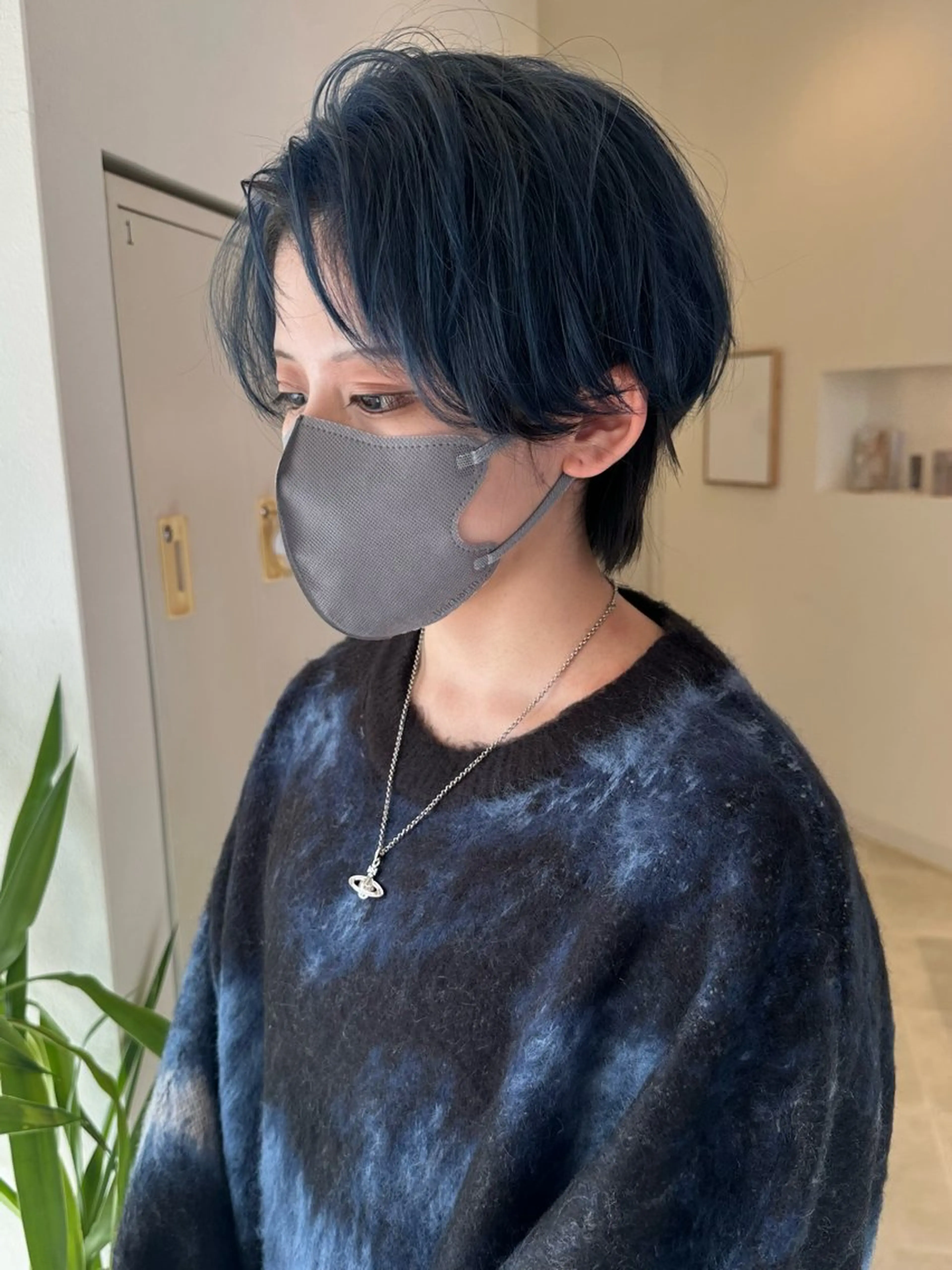 ショート カット ヘアカラー 間水 和樹のヘアスタイル