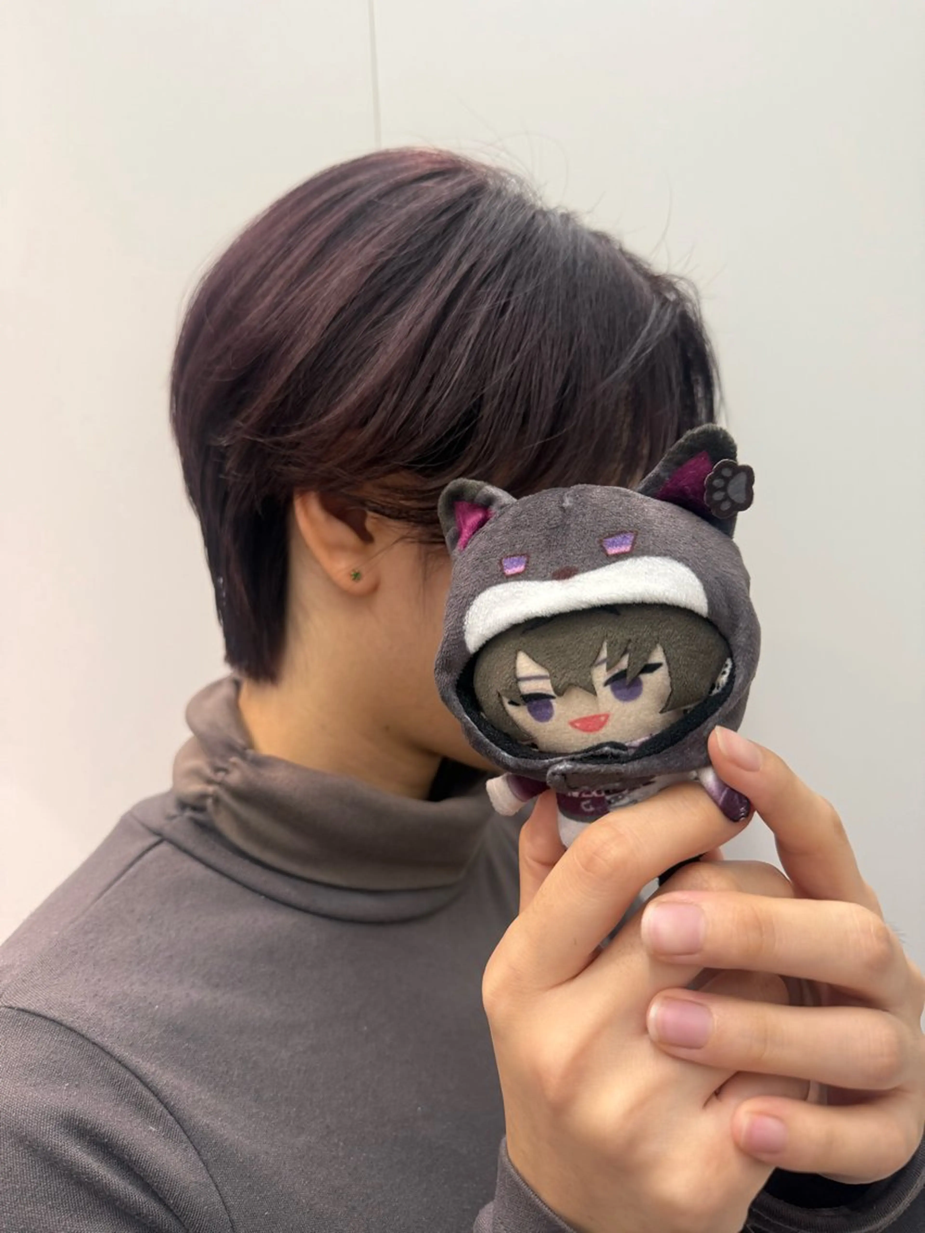 セミロング カラー ブリーチ ブラウンカラー ケアブリーチ ダブルカラー ラベンダーカラー ヘアカラー トリートメント インナーカラー/推し ウルフ/アニメカラーのヘアスタイル