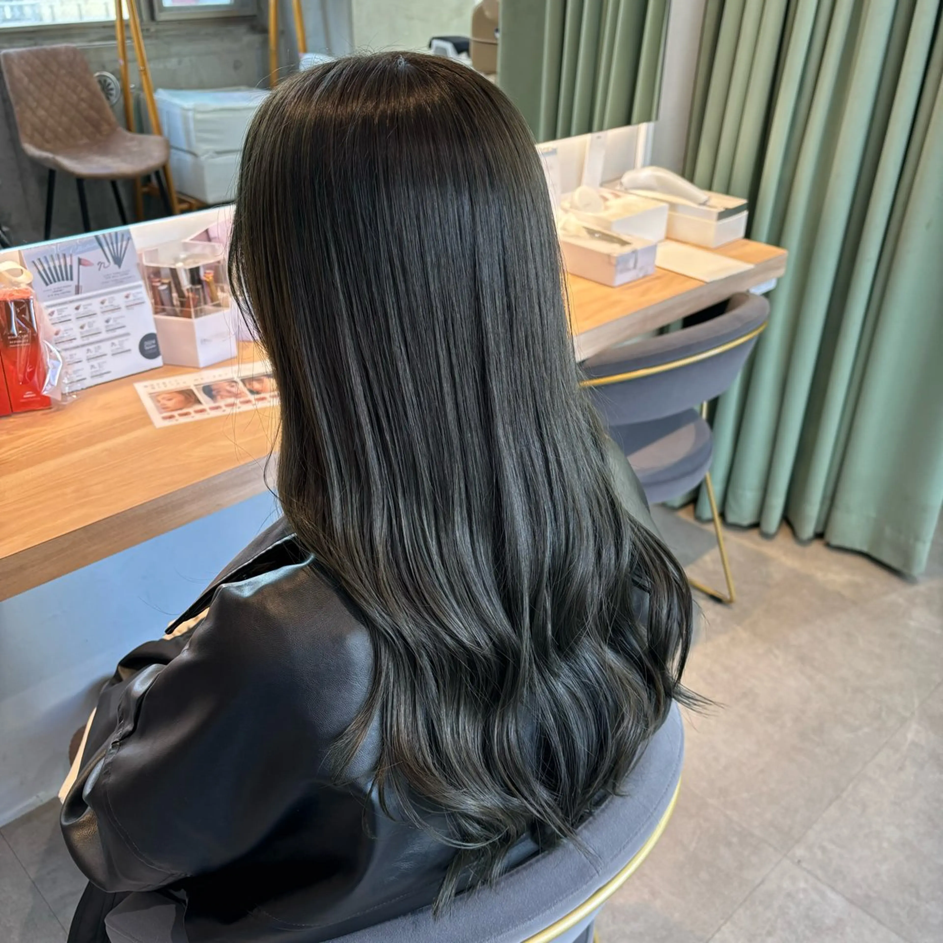 ロング カラー ヘアカラー りあの🎀 /暖色カラー🍒のヘアスタイル