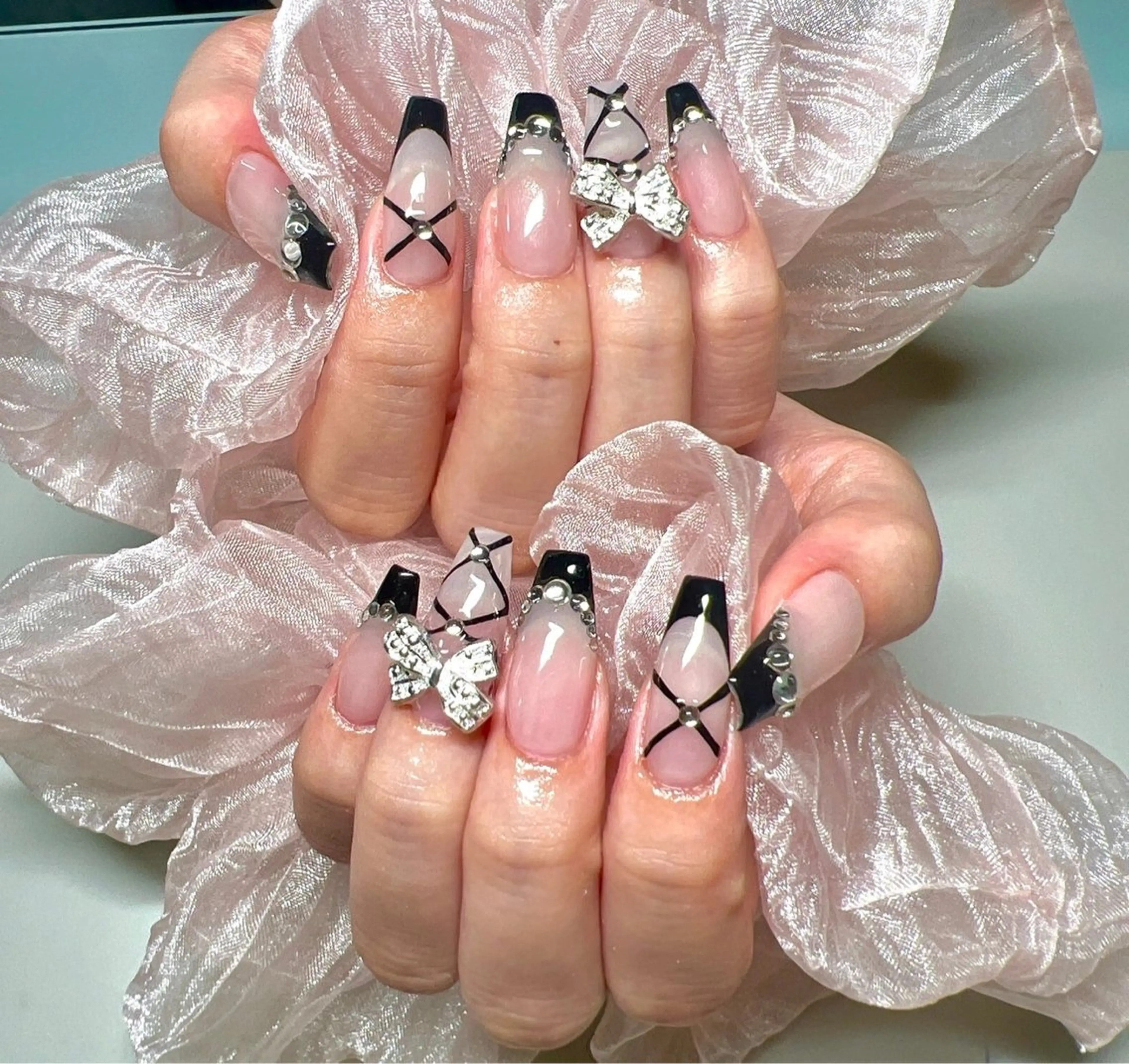 ネイル 長さ出し フレンチネイル ジェルネイル グラデーション 韓国ネイル ハンドネイル Nail&eye Belire 新宿のネイルデザイン