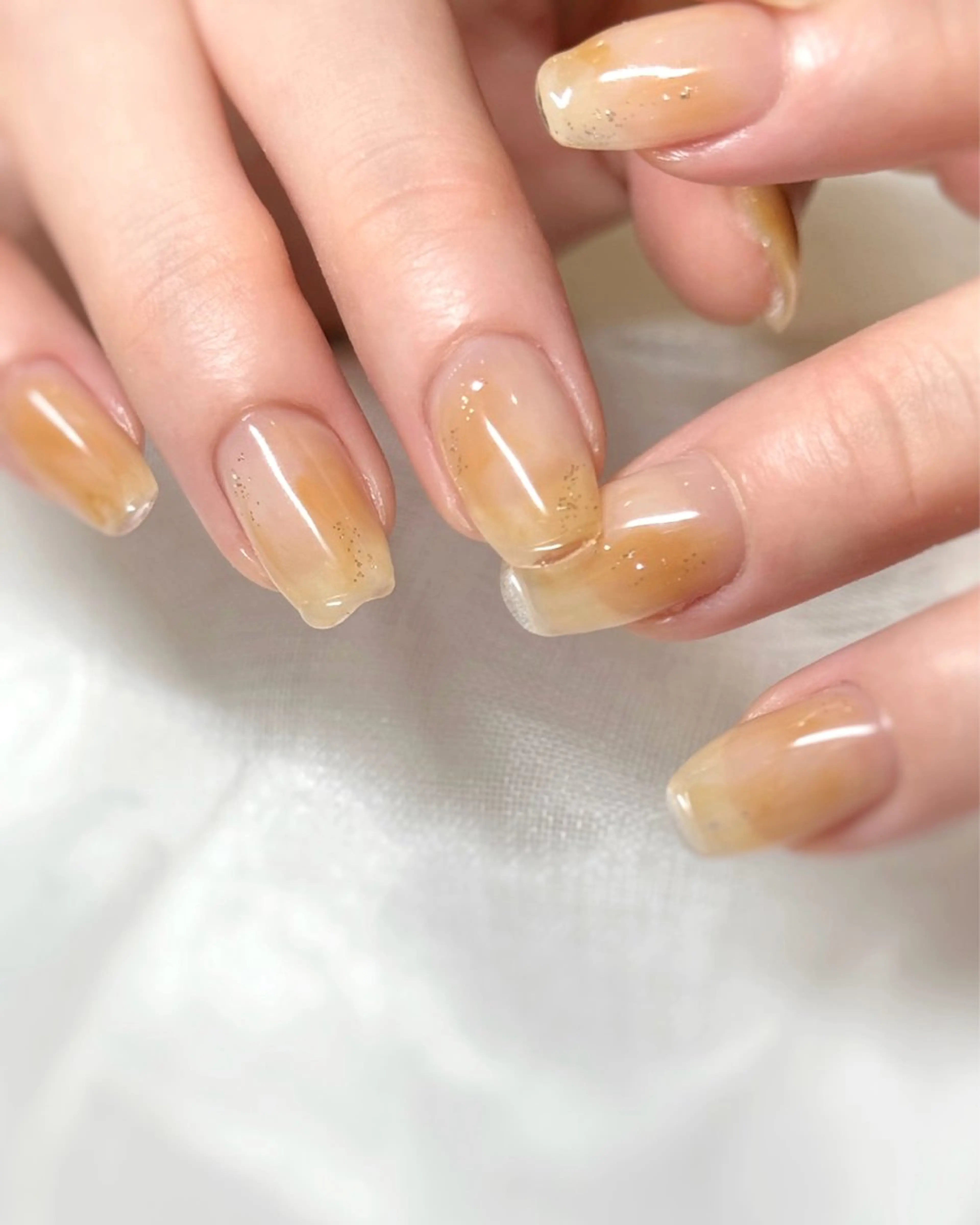 ネイル ニュアンスネイル 夏ネイル 黄色 nail salon neige所属・ジェムネイル Risa.のネイルデザイン