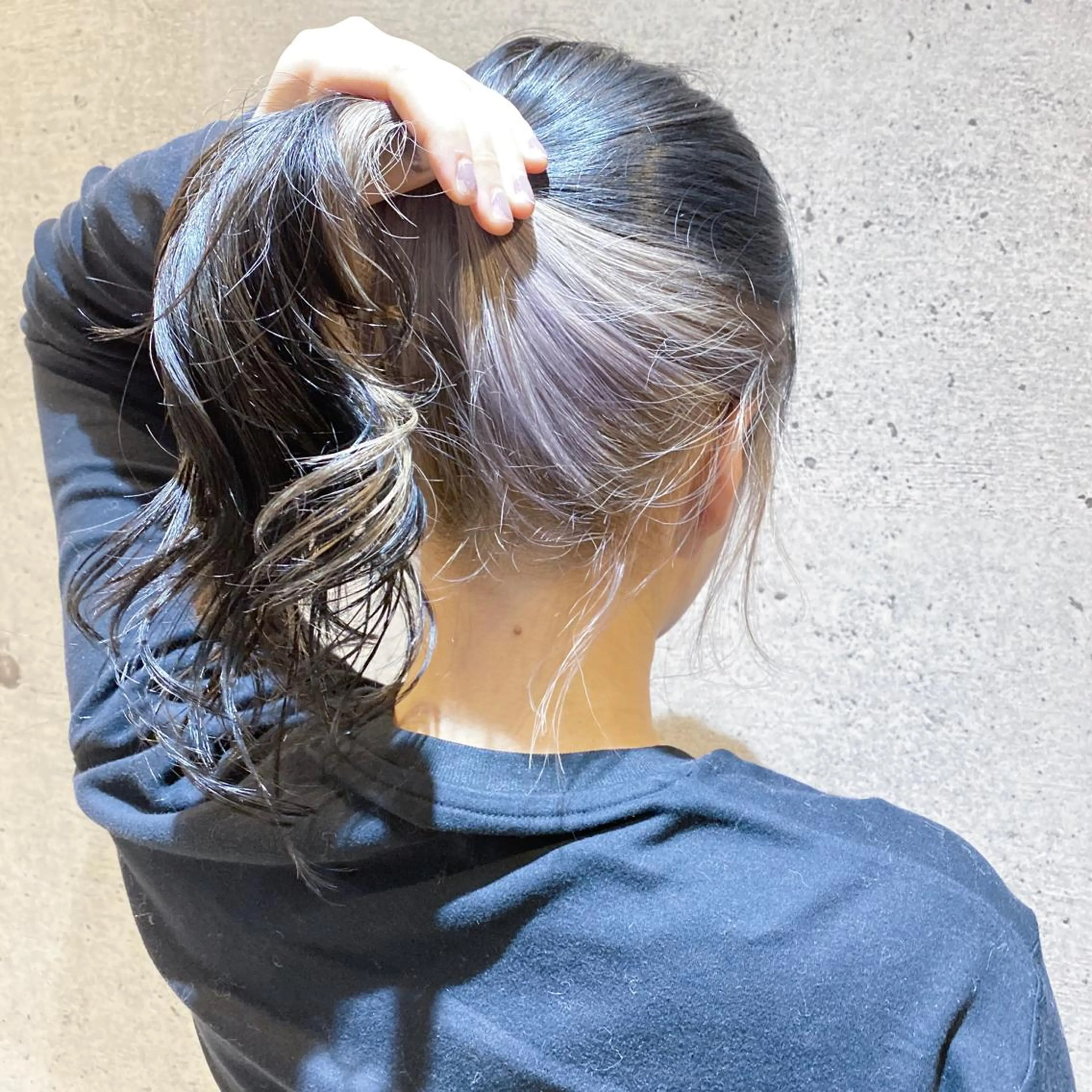 セミロング カラー アッシュ ベージュカラー インナーカラー カット ヘアカラー トリートメント 久保 敏之のヘアスタイル