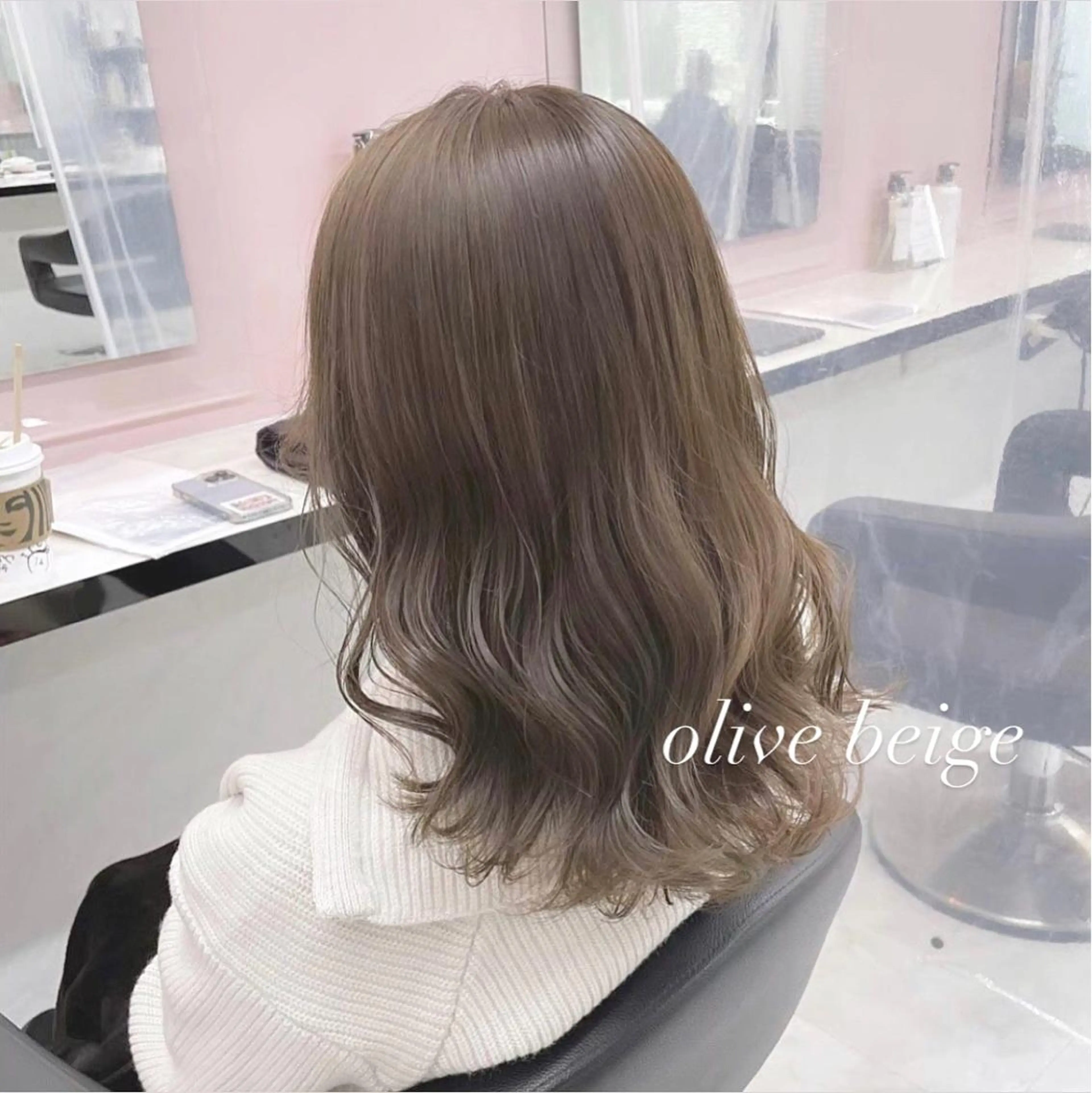 ミディアム カット 縮毛矯正 うる艶トレンドヘア 🕊️上野BABYのヘアスタイル