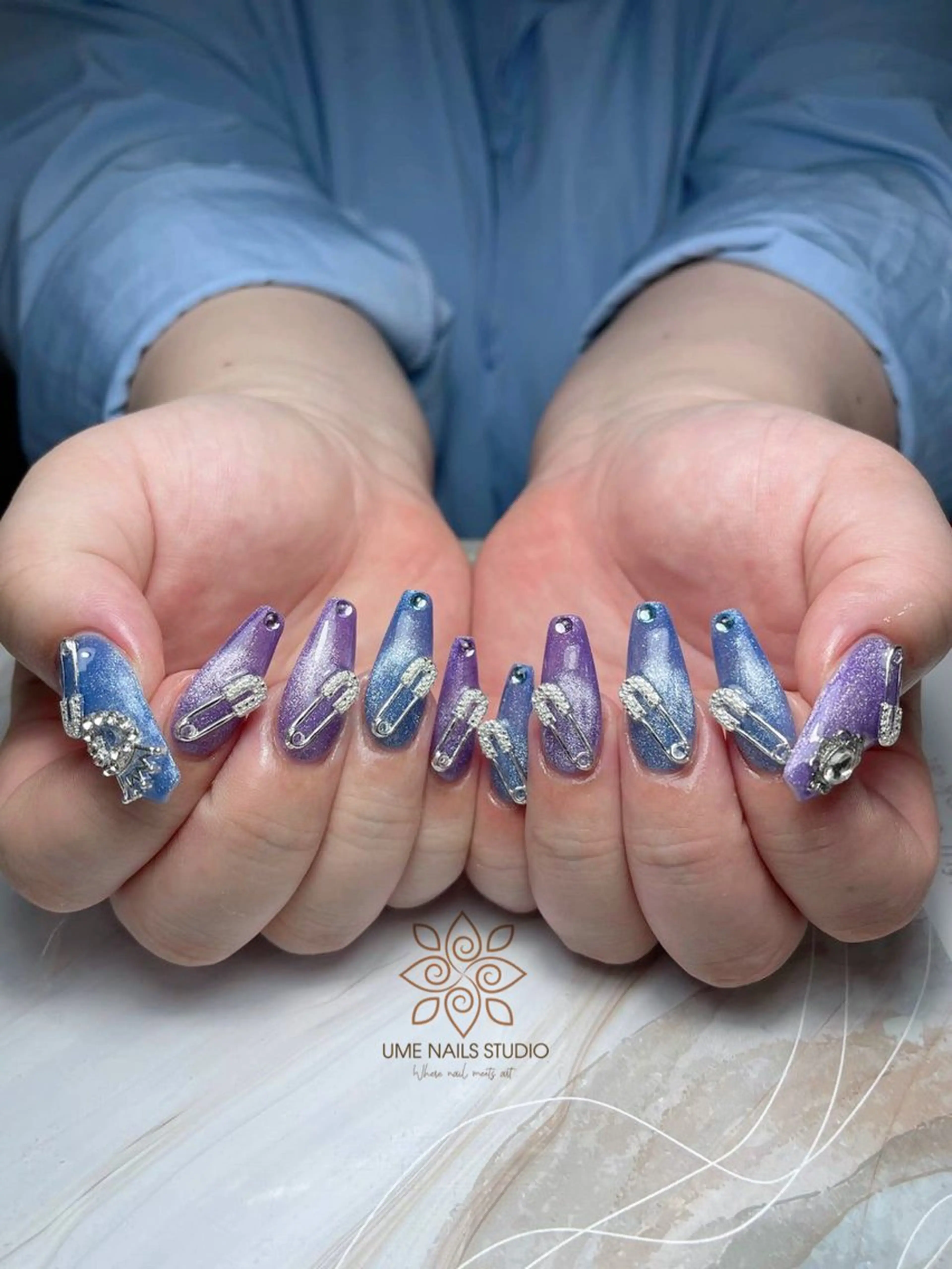 ネイル チークネイル クリアネイル ガーリー キラキラネイル 韓国ネイル ハンドネイル Ume Nail Studioのネイルデザイン