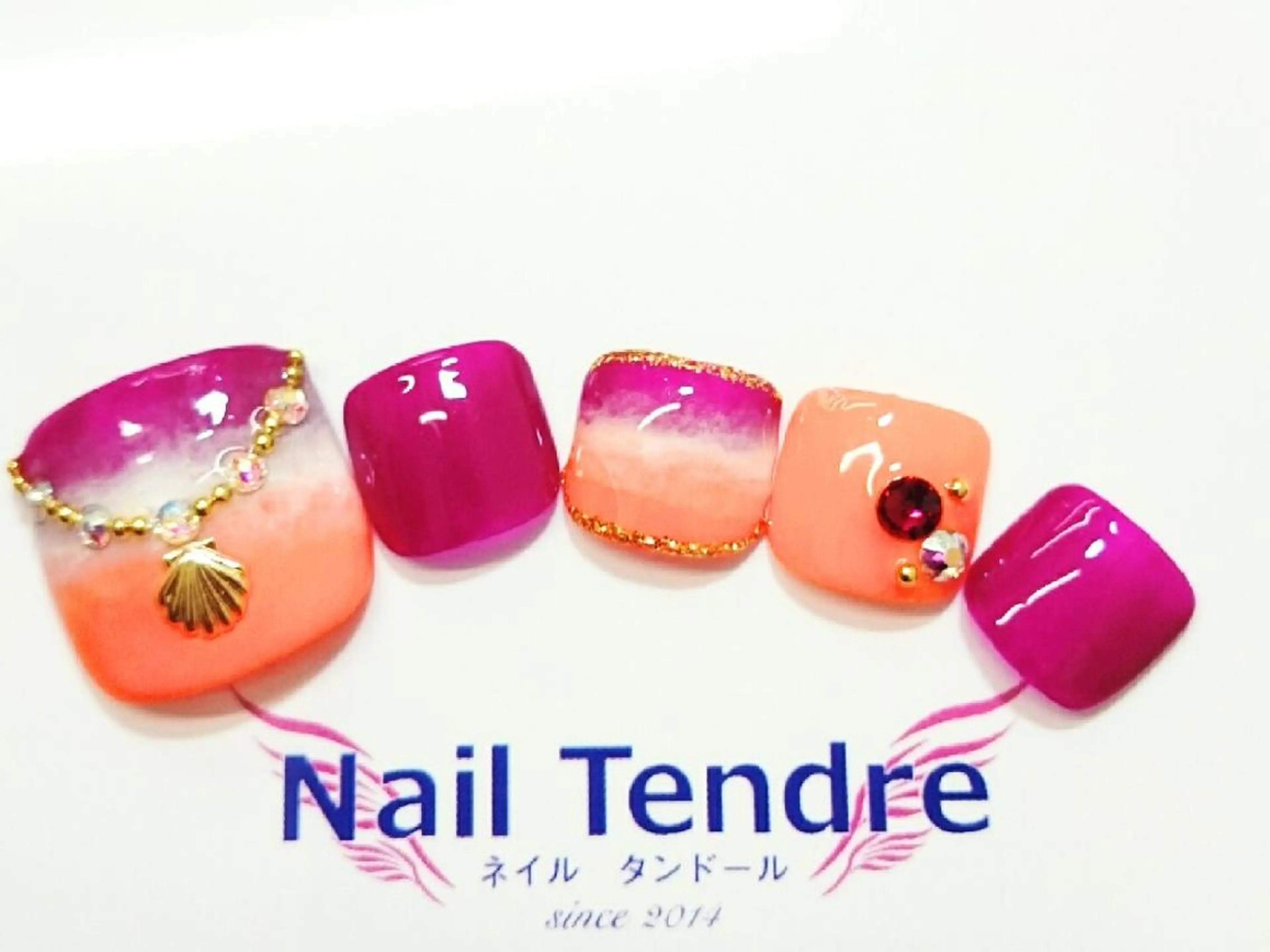 ネイル アートネイル ジェルネイル ソフトジェル ストーンネイル フットネイル Nail  Tendreのネイルデザイン