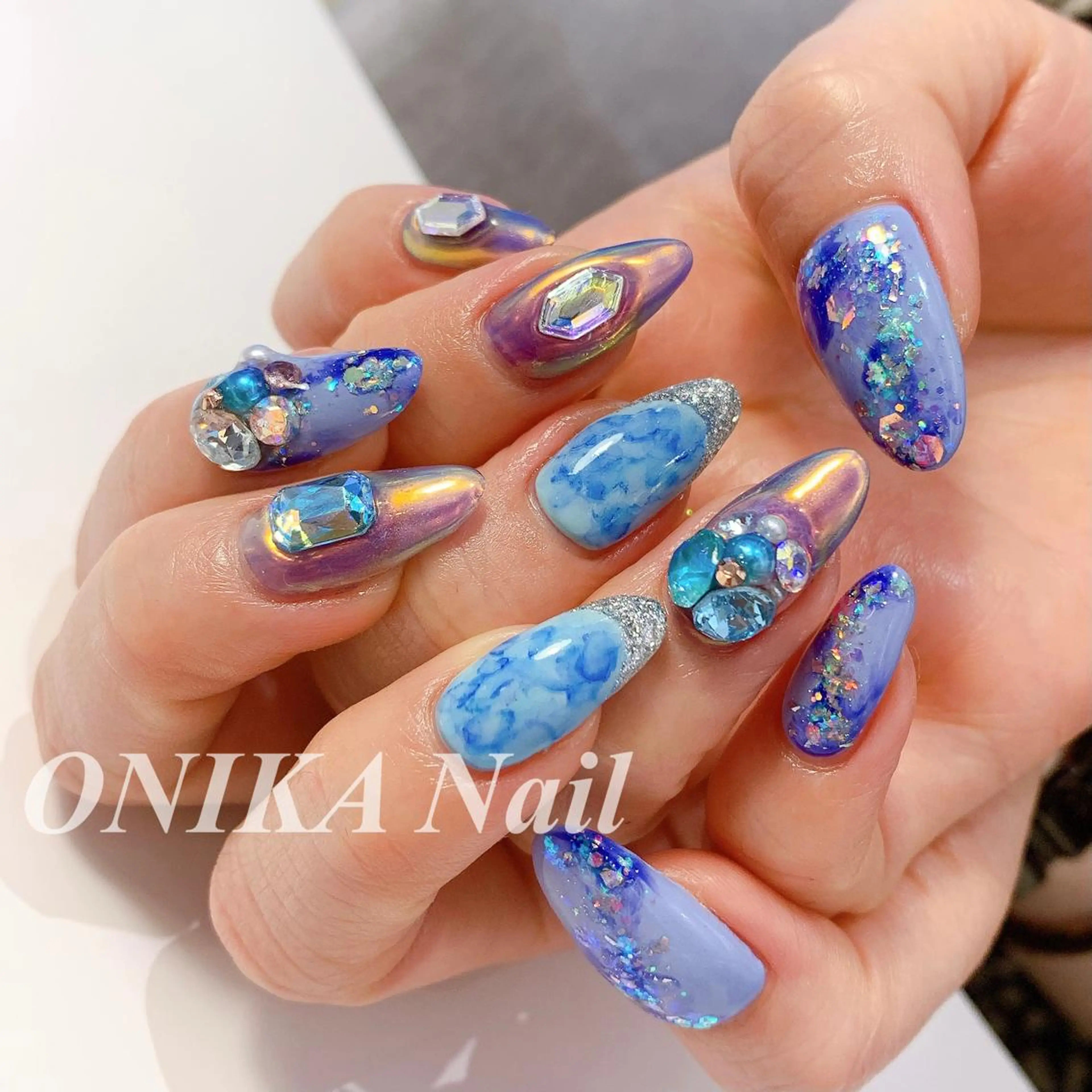 ネイル アートネイル 長さ出し ジェルネイル グリーン マグネットネイル ONIKA Nail 青山通り店所属・ONIKAnail 青山通り店のネイルデザイン