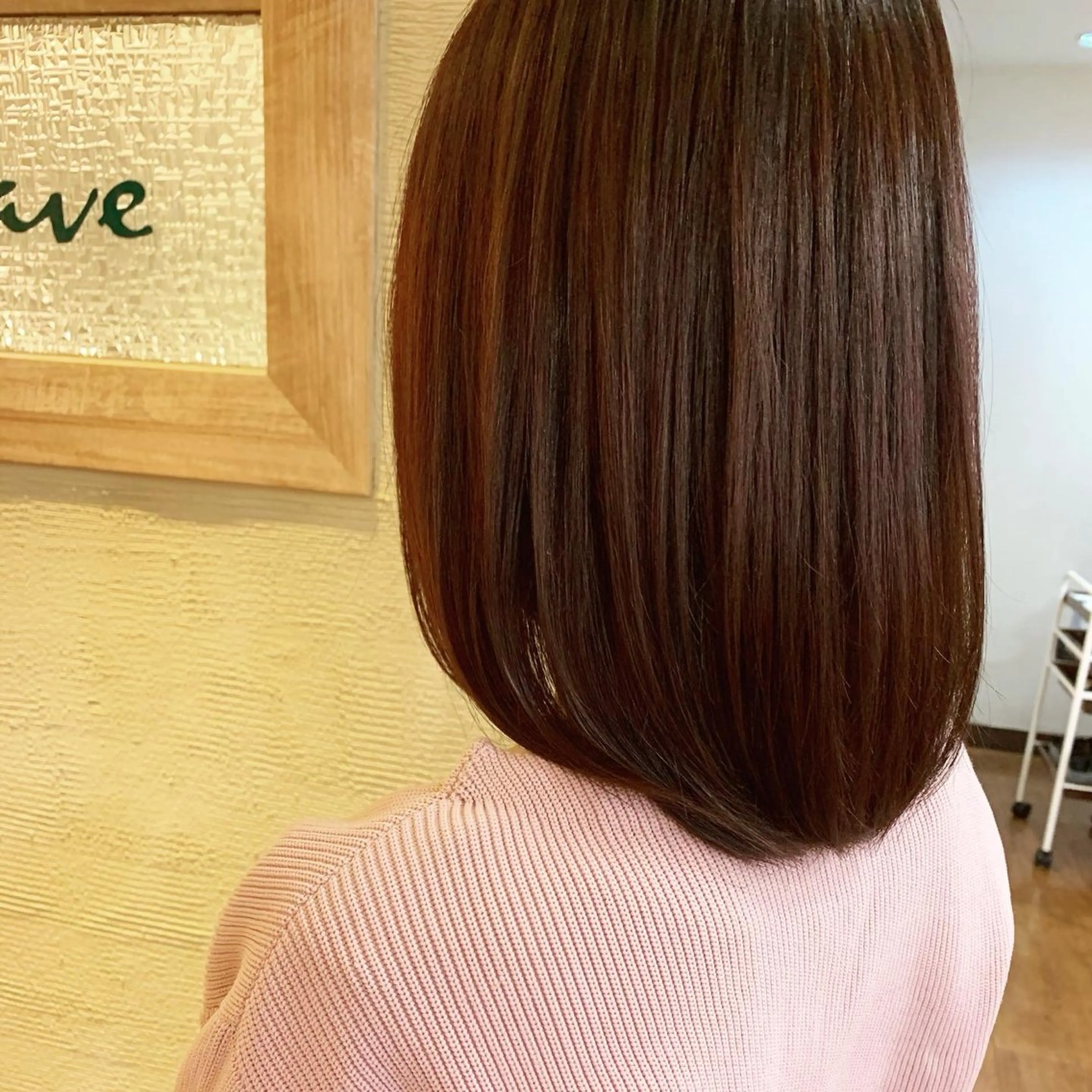 ミディアム カラー ブラウンカラー ピンクカラー ピンクブラウン ヘアカラー 馬越 優のヘアスタイル