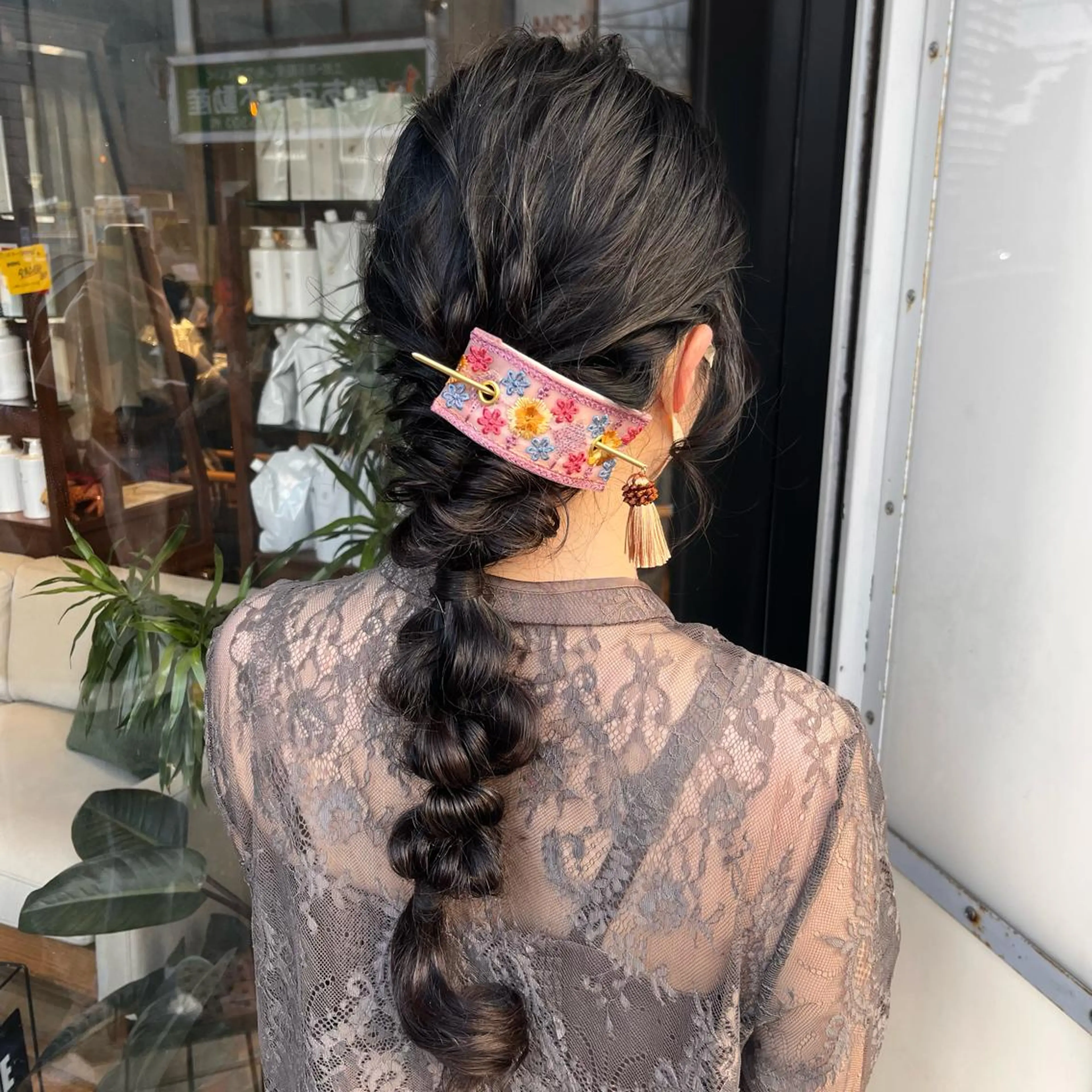 ロング ヘアセット おくだ　りお /ハイトーンカラーのヘアスタイル