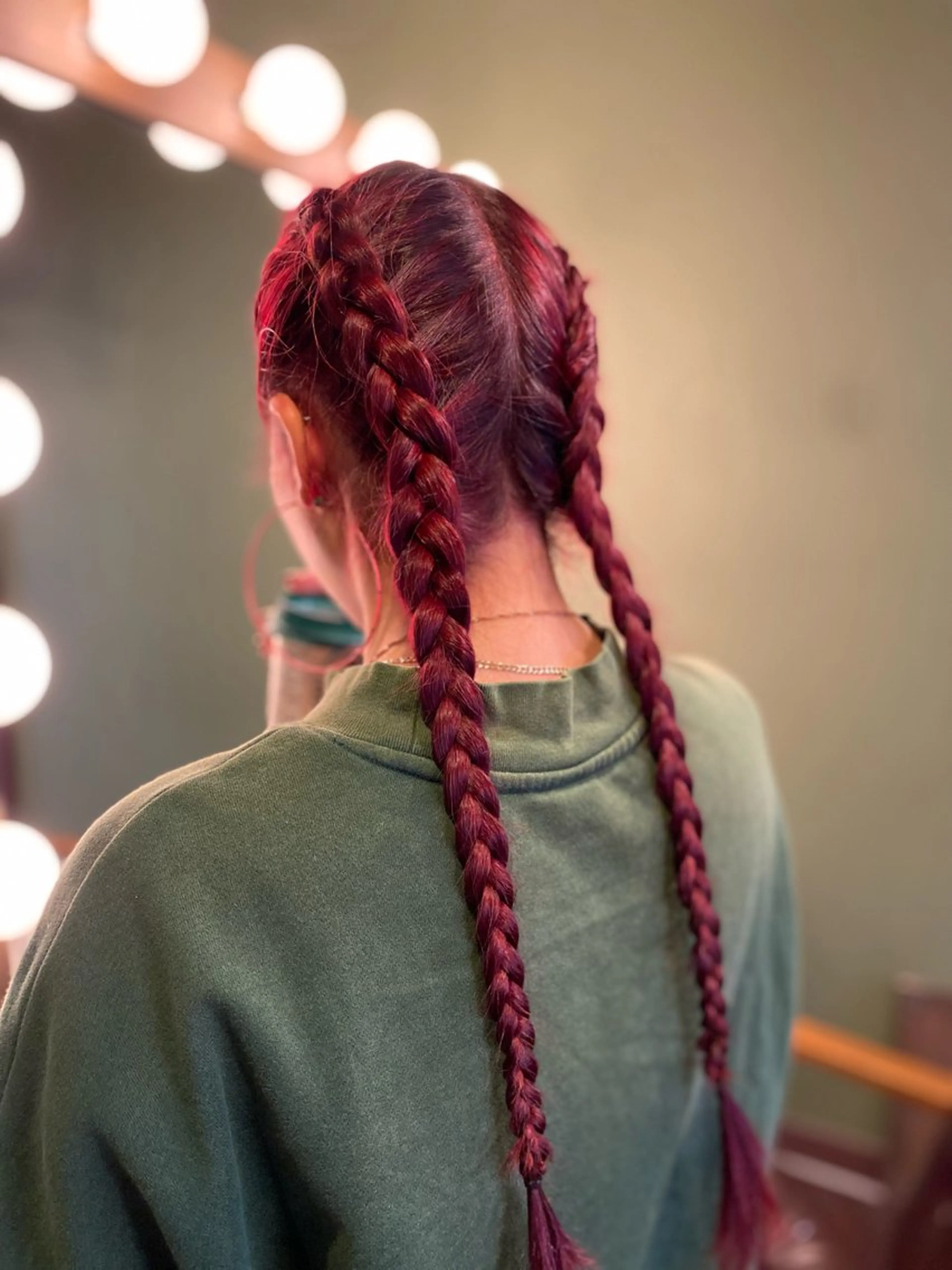 ロング カラー ヘアアレンジ PATH-hair. store/MAIのヘアスタイル