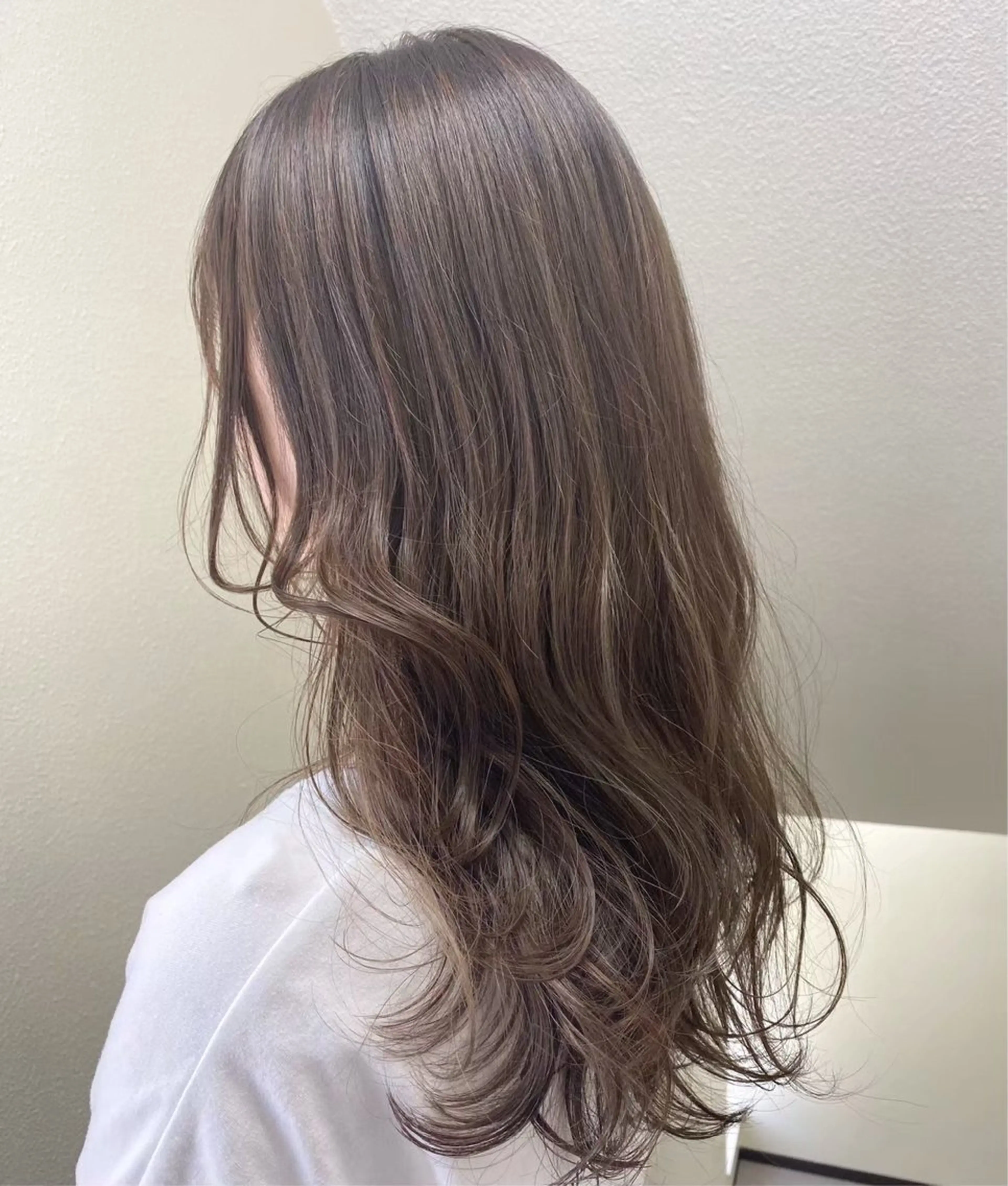 ロング ショートボブ 韓国風カラー ボブ ハイライト 髪質改善 ヘアカラー トリートメント hair terra ce M奈良店のヘアスタイル
