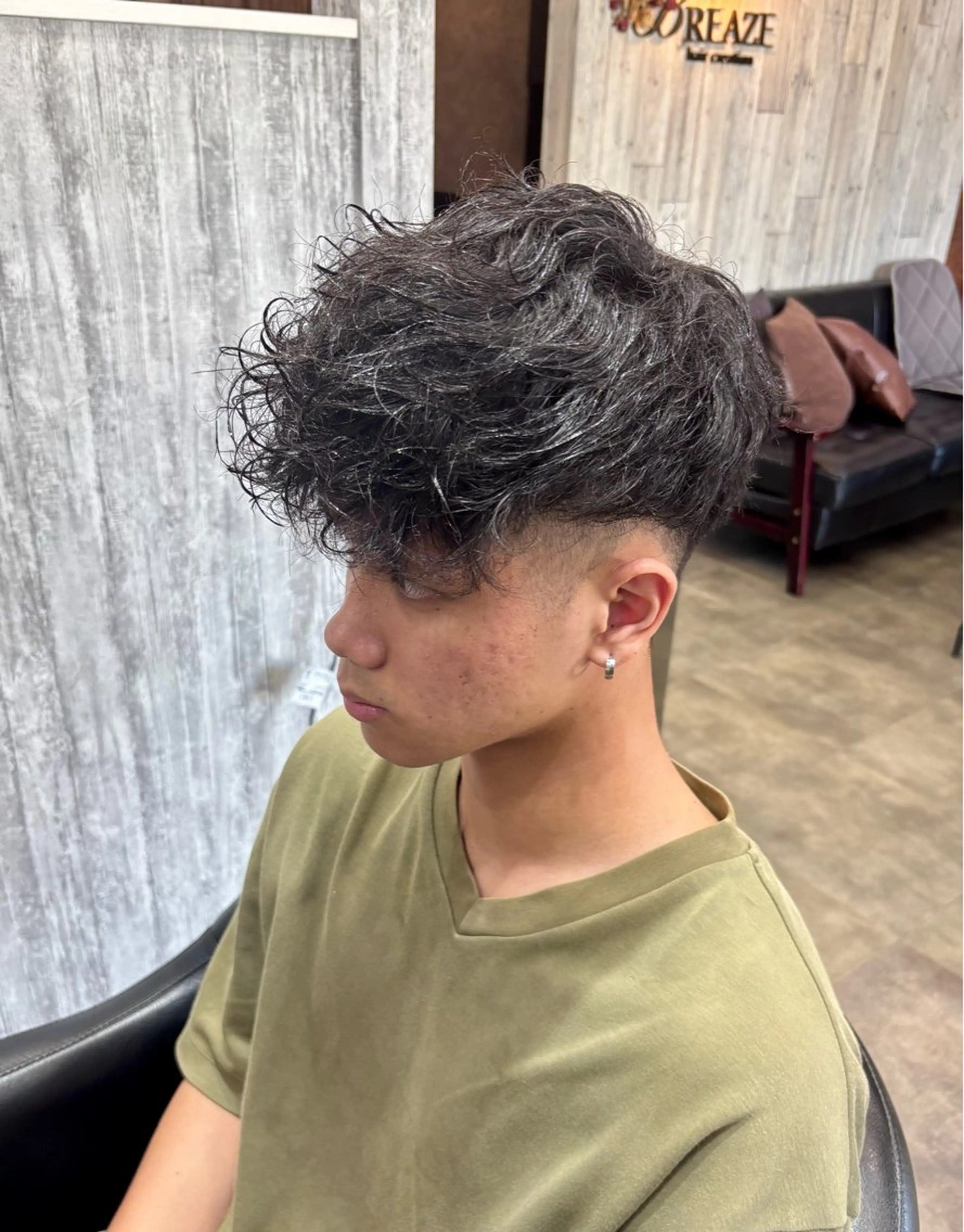 ショート パーマ メンズ スペインカール カット BREAZE所属・福澤玲央／博多／千代 ／メンズカットのヘアスタイル