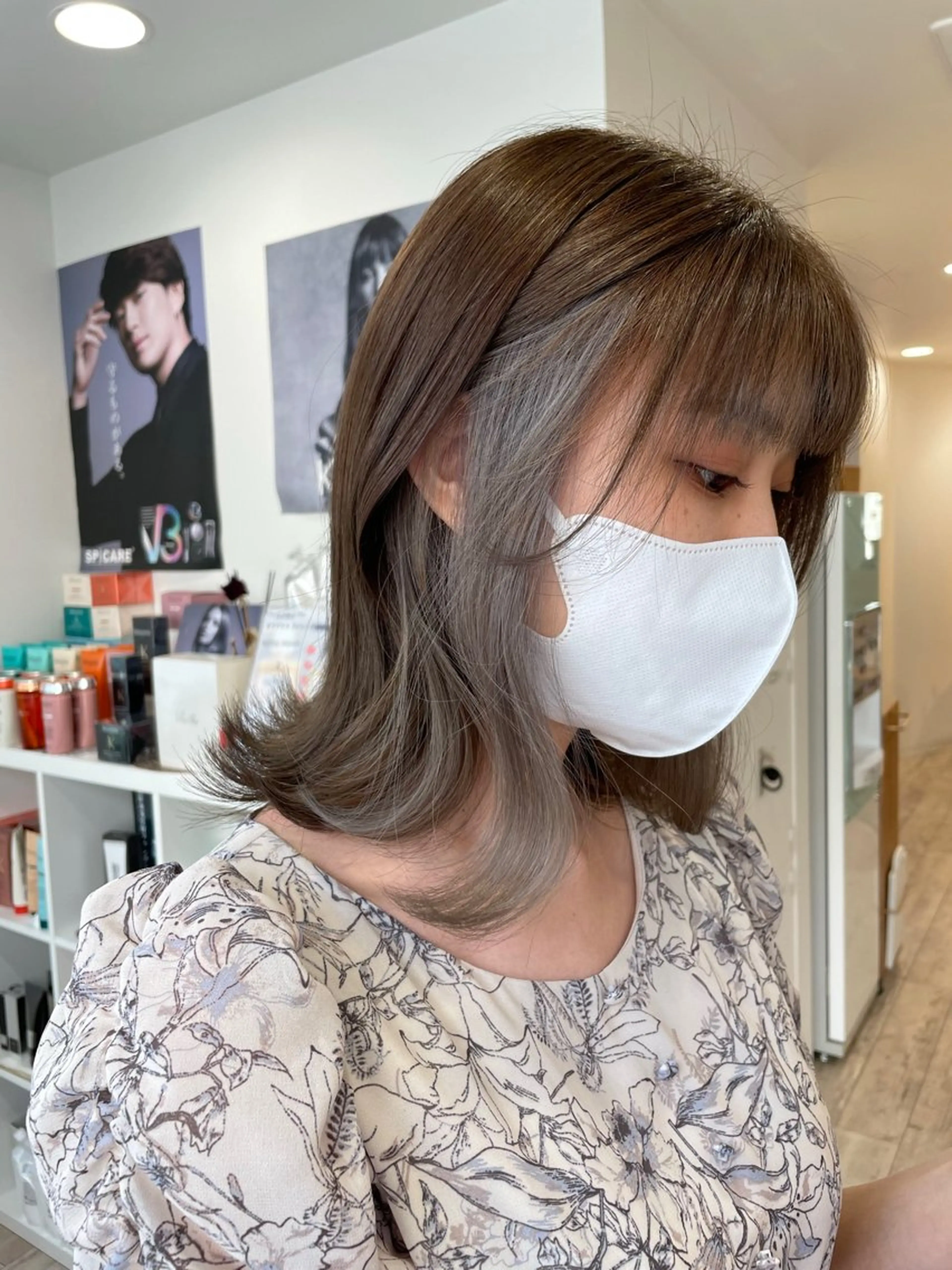 ミディアム カラー インナーカラー ネイビーカラー シルバー 高尾亮輔/ AVANCE難波店のヘアスタイル