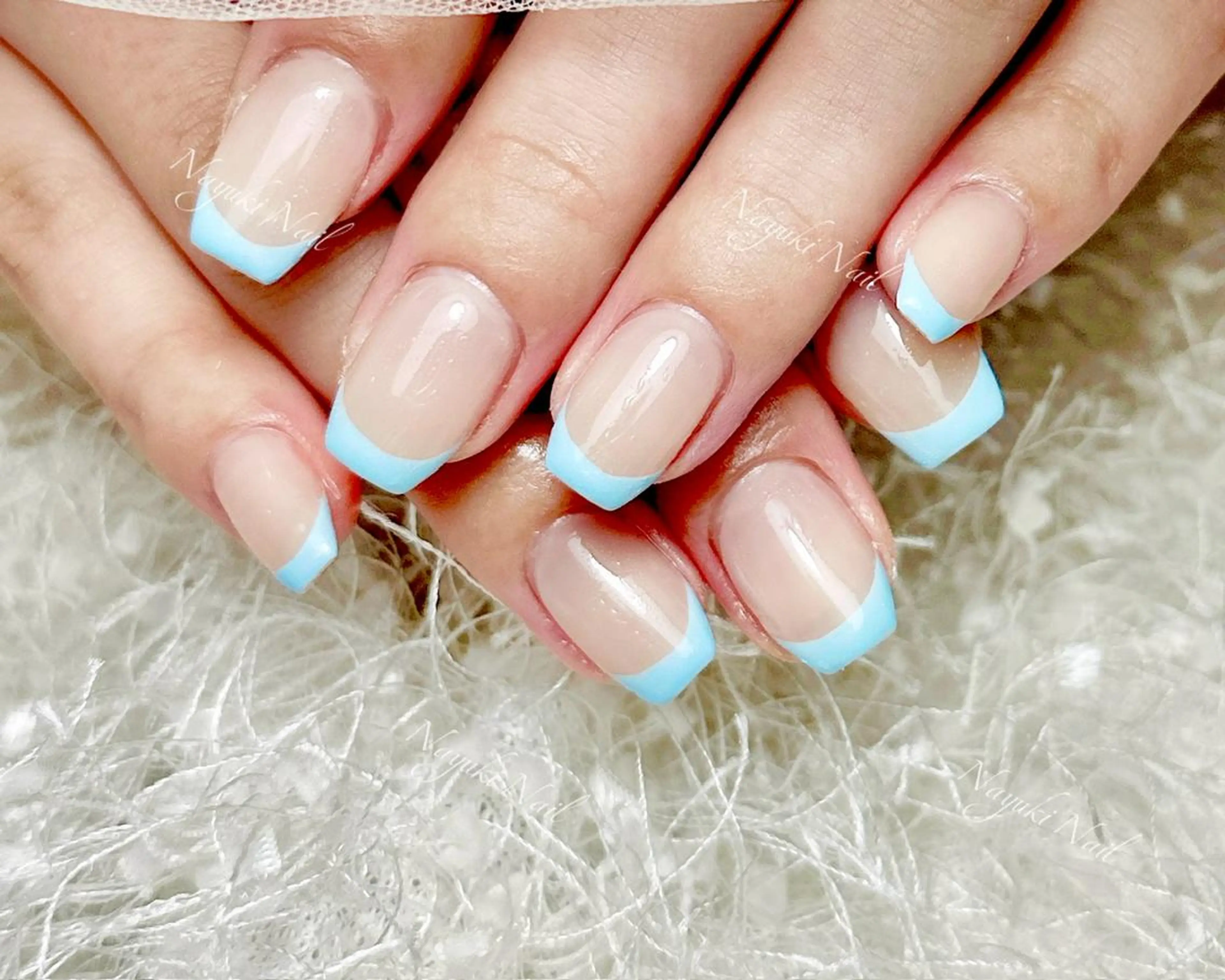ネイル 🦋 Queenieのネイルデザイン