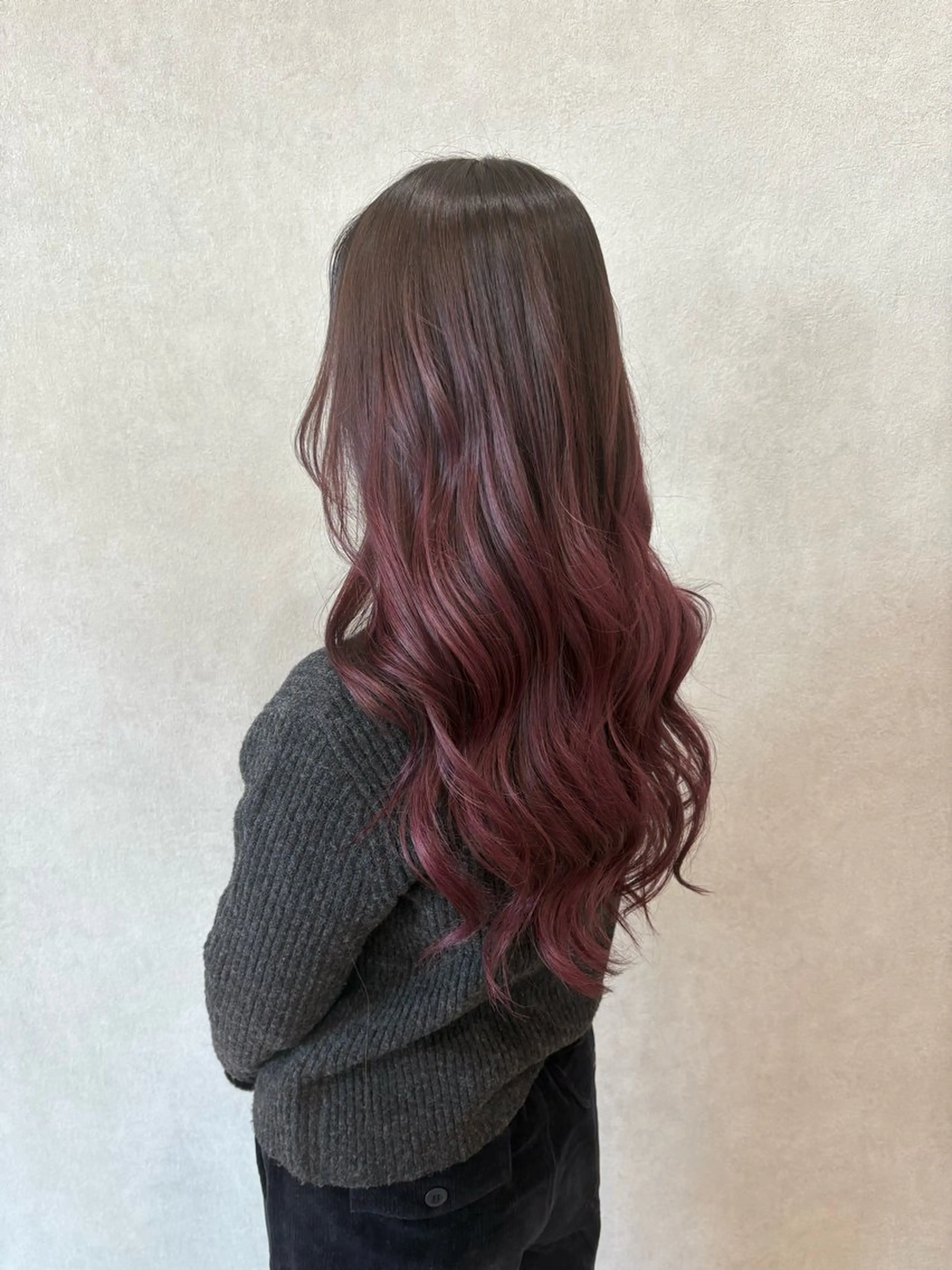 ロング カラー グラデーションカラー ピンクカラー カット ヘアカラー トリートメント 中澤 壱太のヘアスタイル