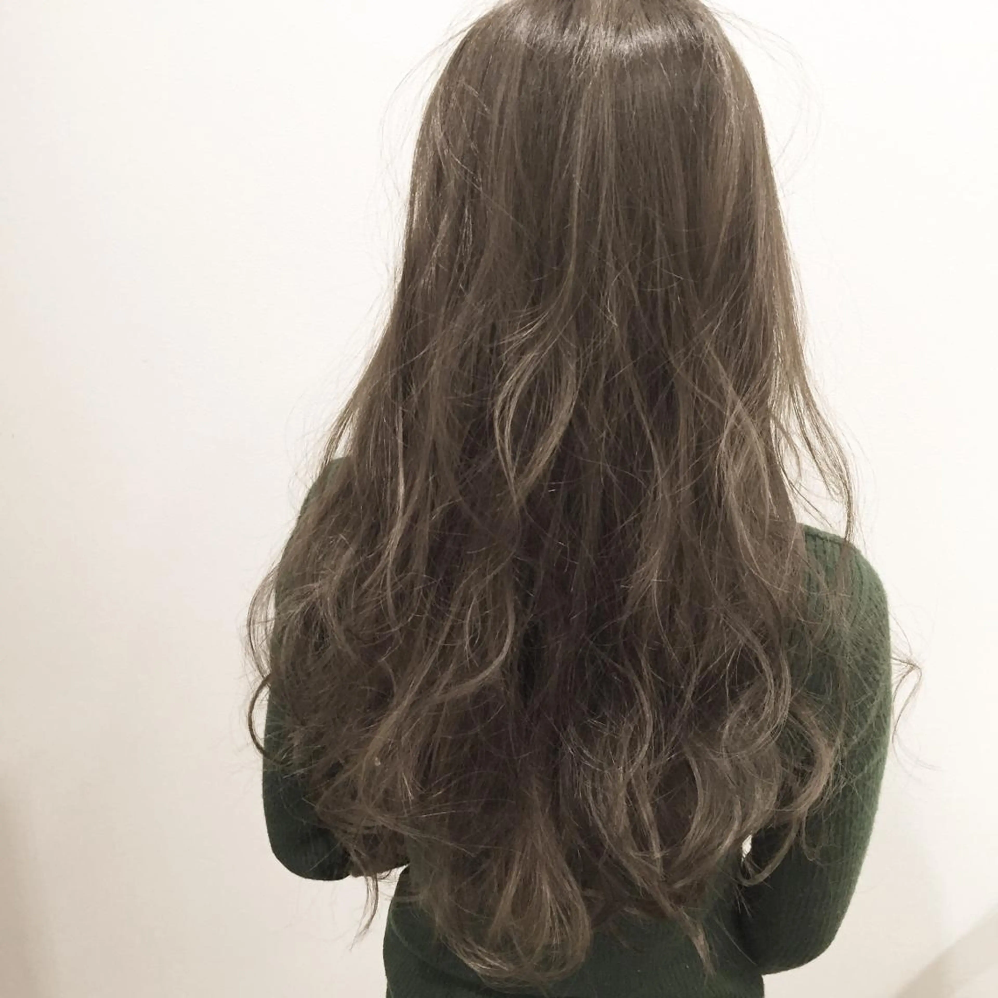 ショート ミディアム セミロング ロング カラー パーマ ヘアアレンジ メンズ キッズ marshu  梅田店所属・髪質改善 透明感×韓国風のヘアスタイル