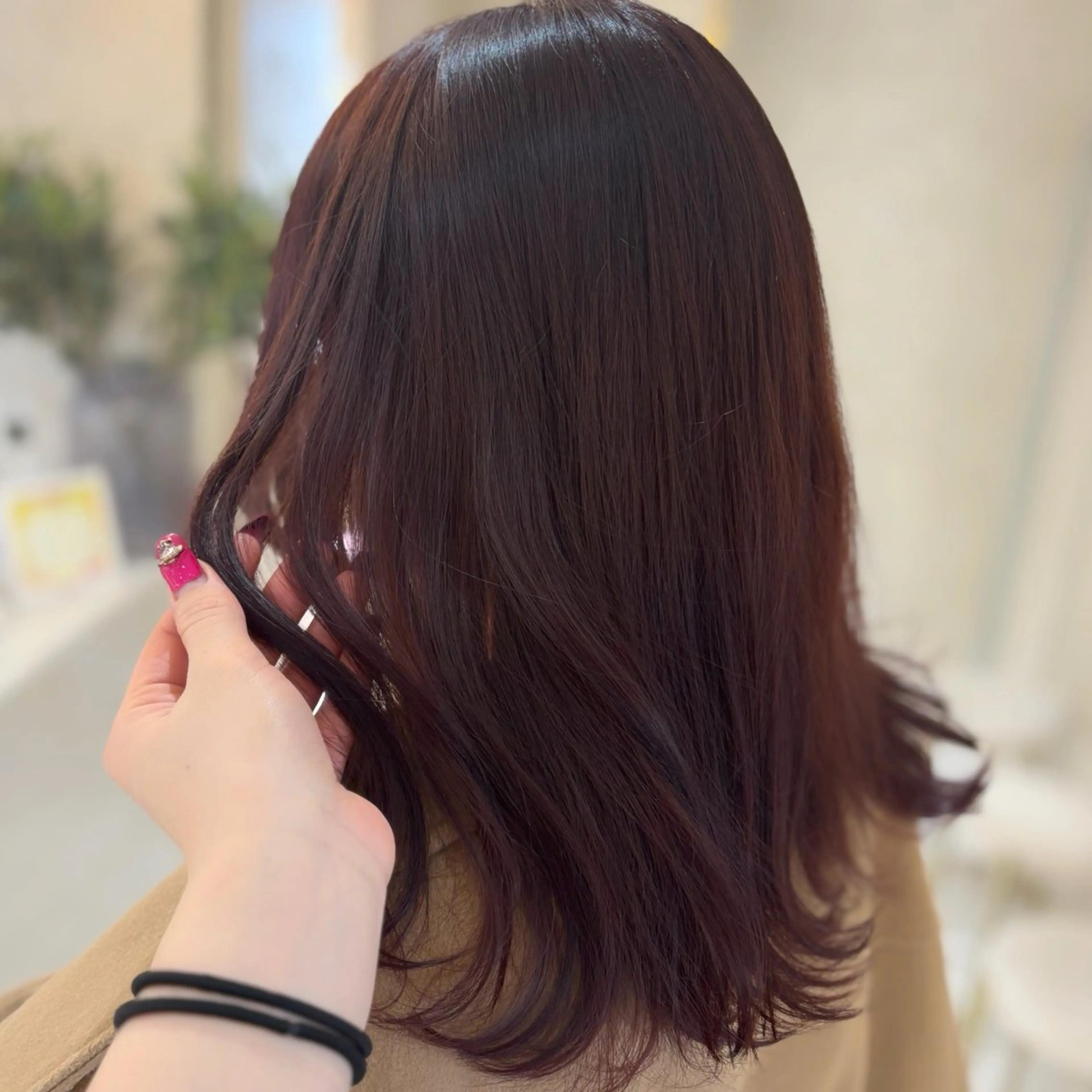 セミロング カット ヘアカラー トリートメント 顔周りカット/艶髪/ 髪質改善/RiHoのヘアスタイル