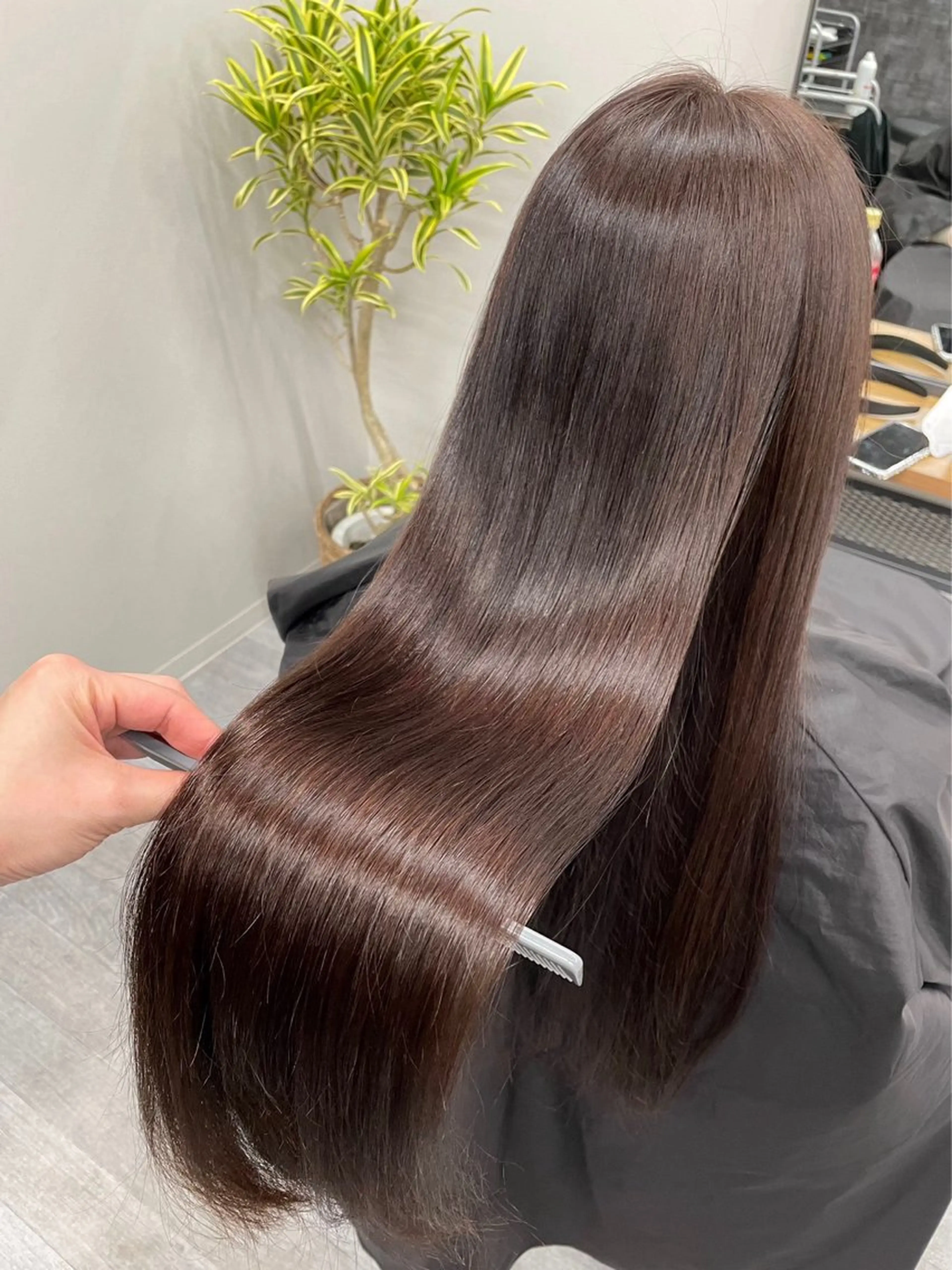ロング カラー LUPOTE所属・✨髪質改善美髪×🩵 艶透明感カラータイガのヘアスタイル