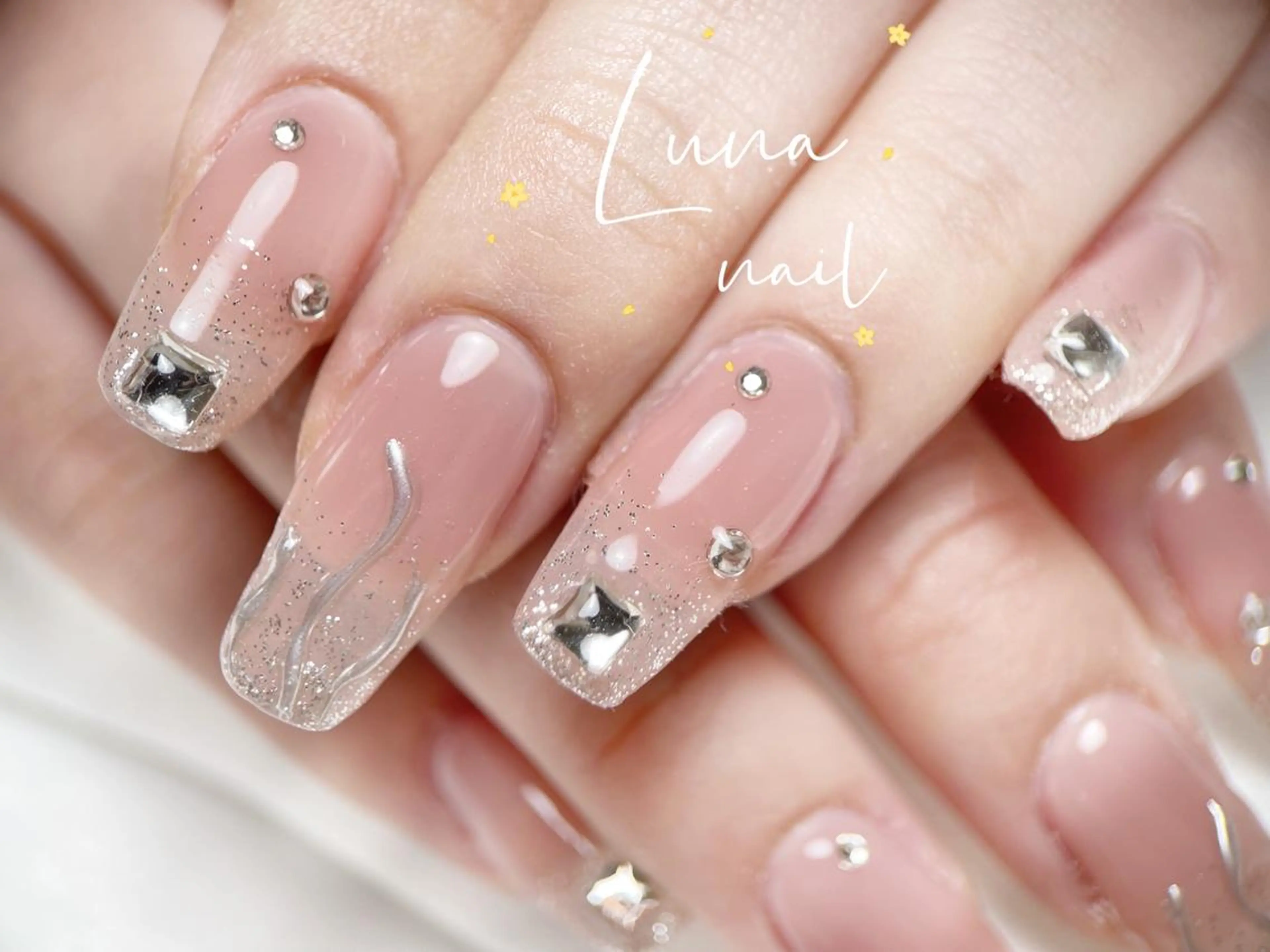 ネイル ハンドネイル luna nail ＆eyelashのネイルデザイン