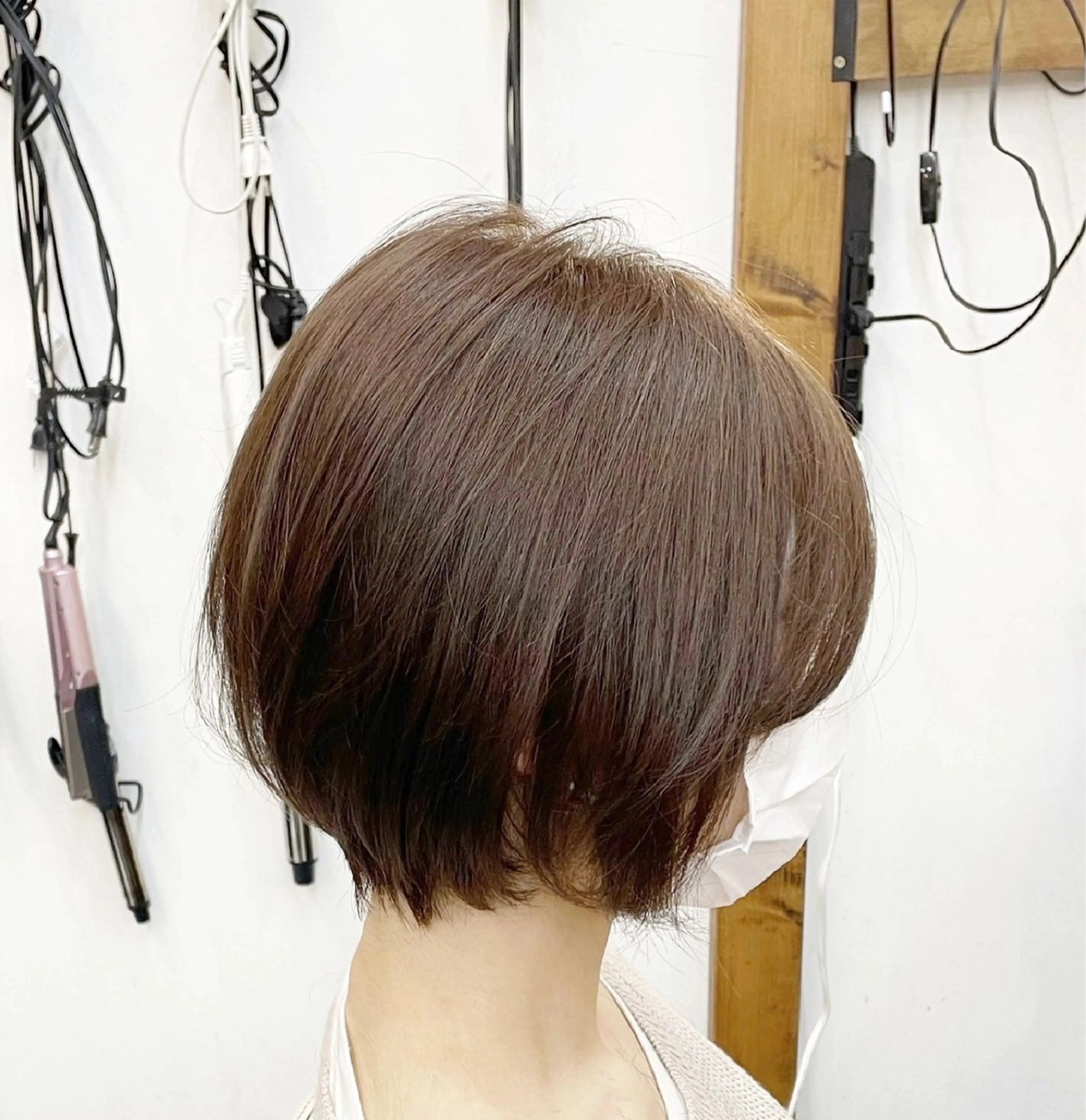 🌈ショートボブカット＋艶感カラー＋トリートメントの写真