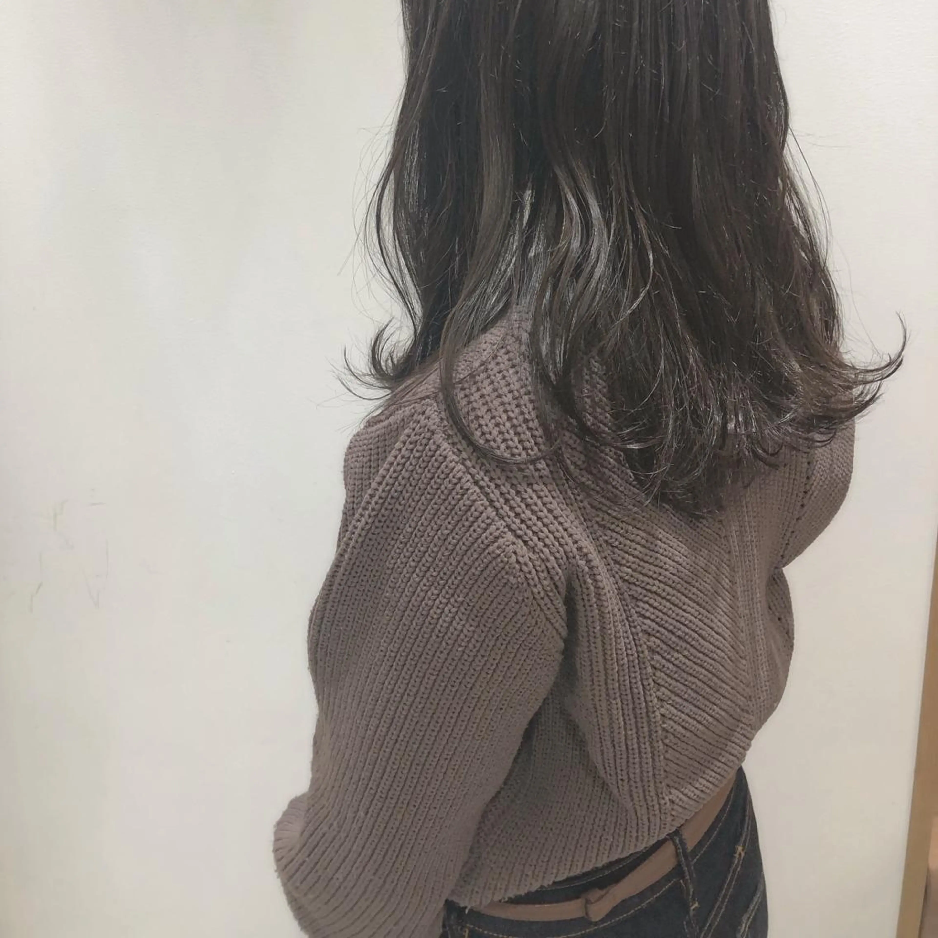 セミロング カラー アディクシーカラー 透明感カラー カット ヘアカラー トリートメント 江原 彩華のヘアスタイル