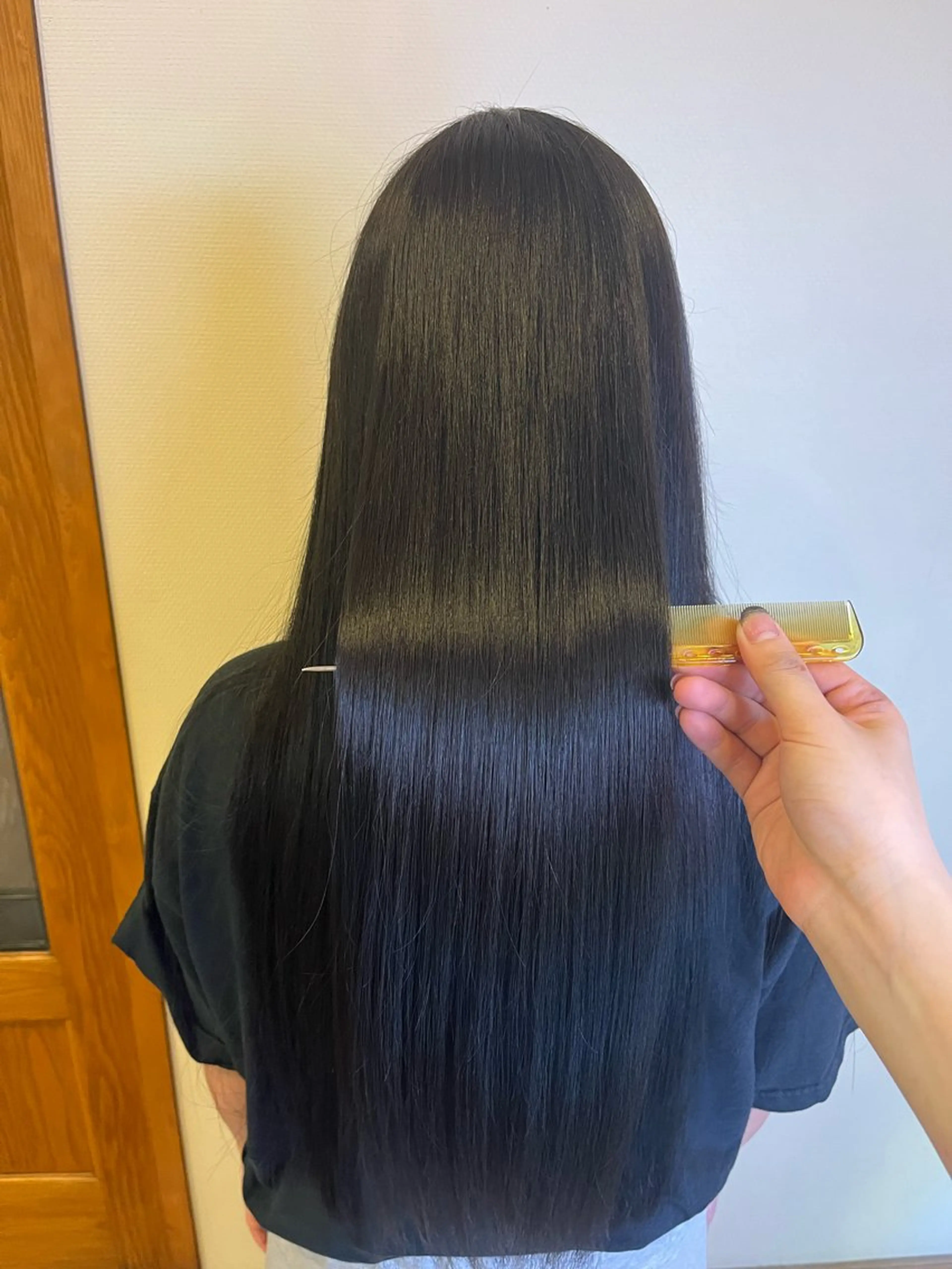 ロング カラー 黒髪 ブルーカラー ブルーブラック ヘアカラー 西田 早輝子🍊のヘアスタイル