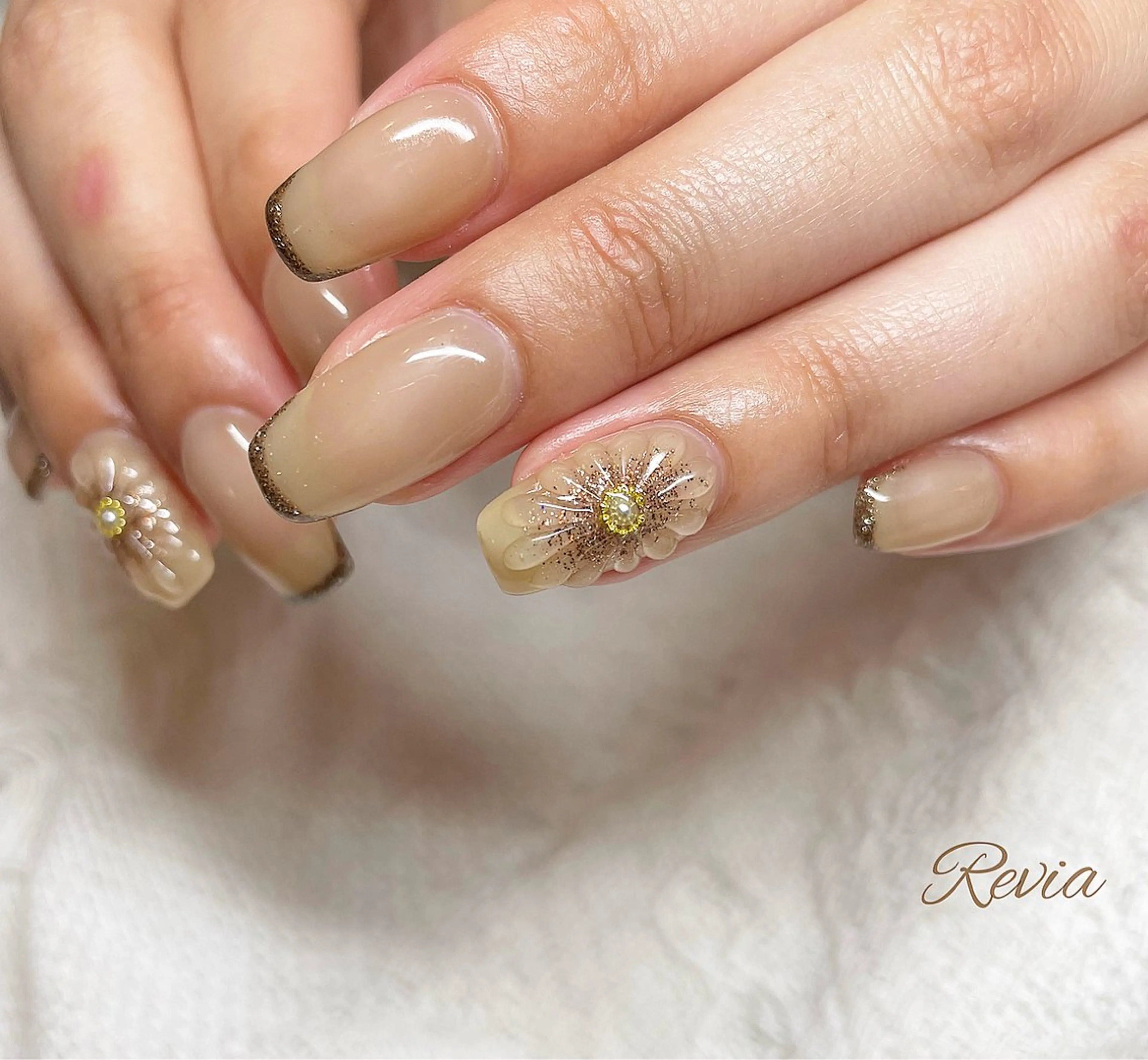 ネイル ハンドネイル revia所属・ERI Nailistのネイルデザイン