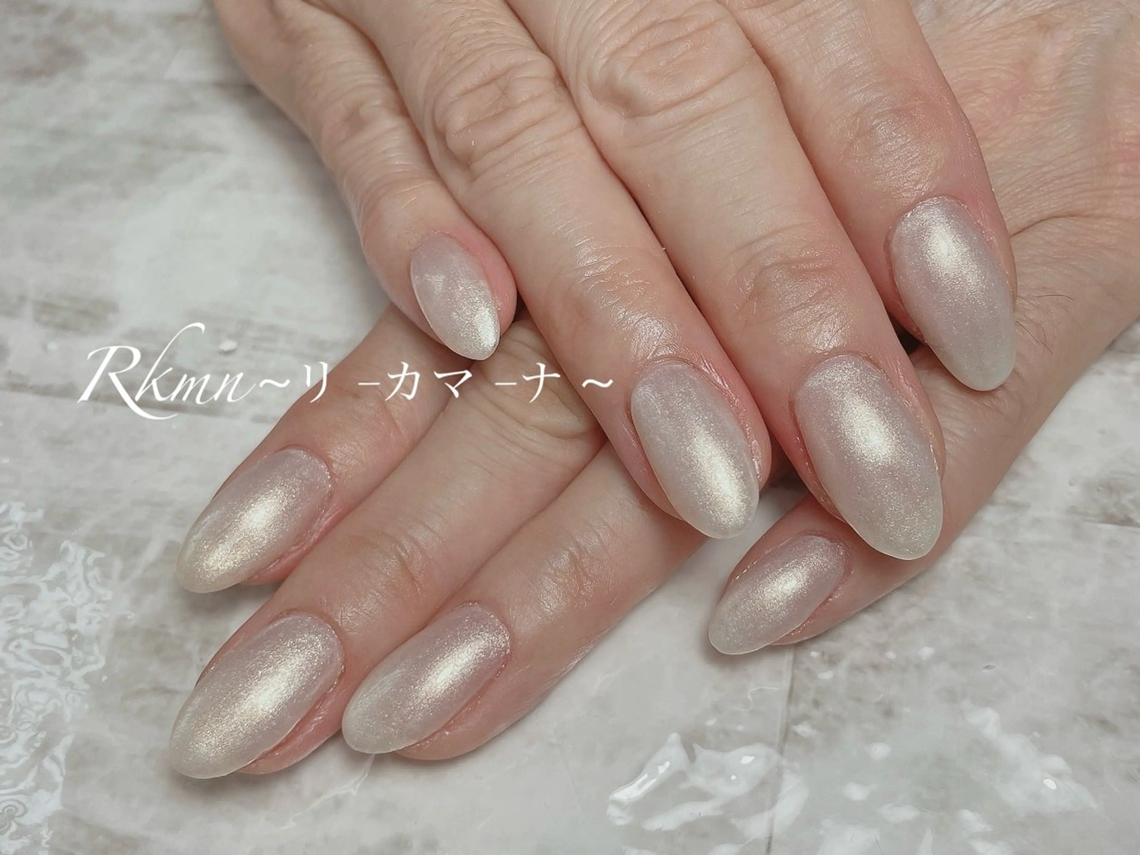 ネイル アートネイル ワンカラーネイル 春ネイル ホワイト ハンドネイル フットネイル ハンドケア Rkmn ~リ-カマ-ナ~のネイルデザイン