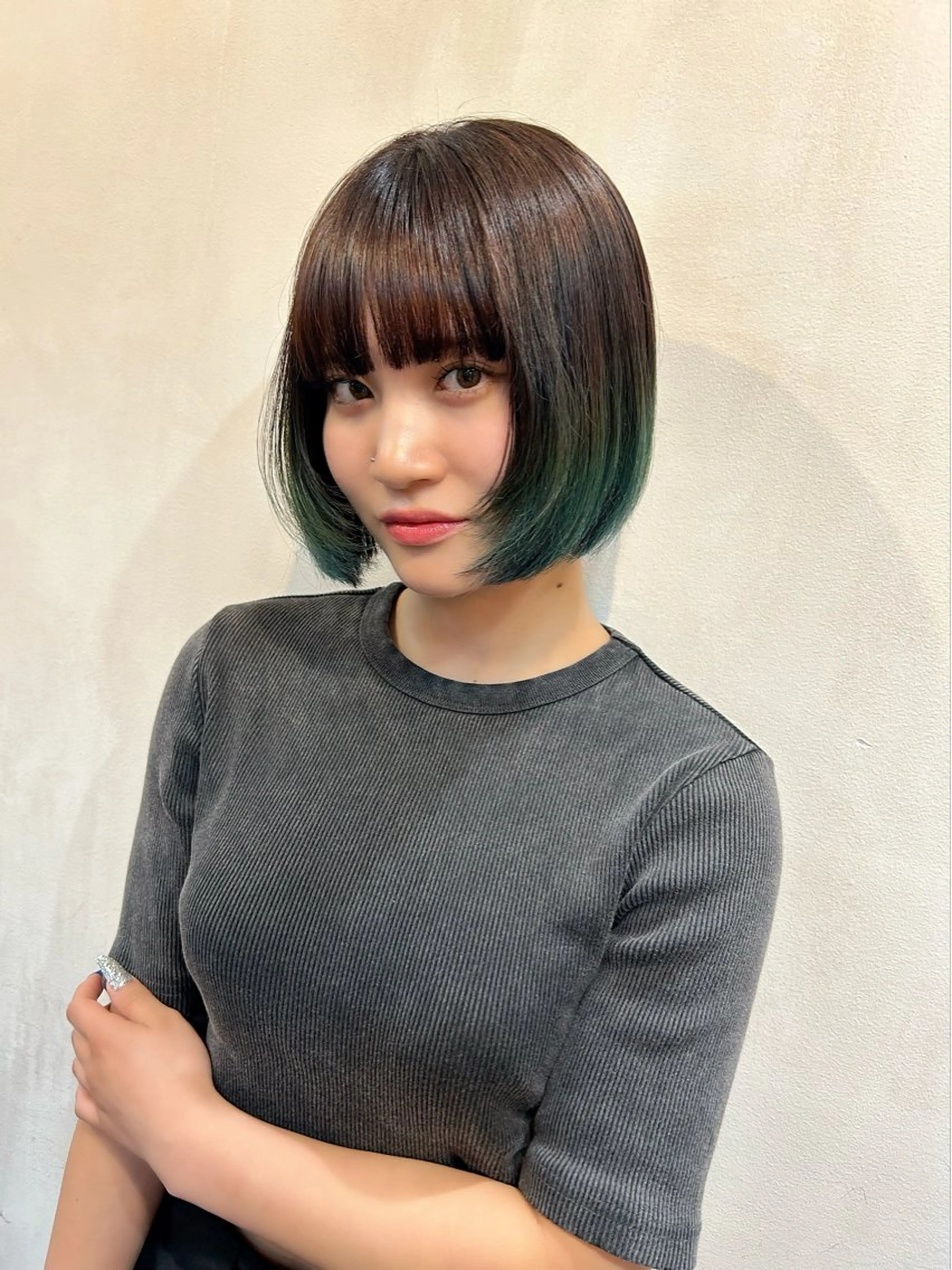 ミディアム カット ヘアカラー トリートメント ハイトーン/ブリーチ 🧁soraのヘアスタイル