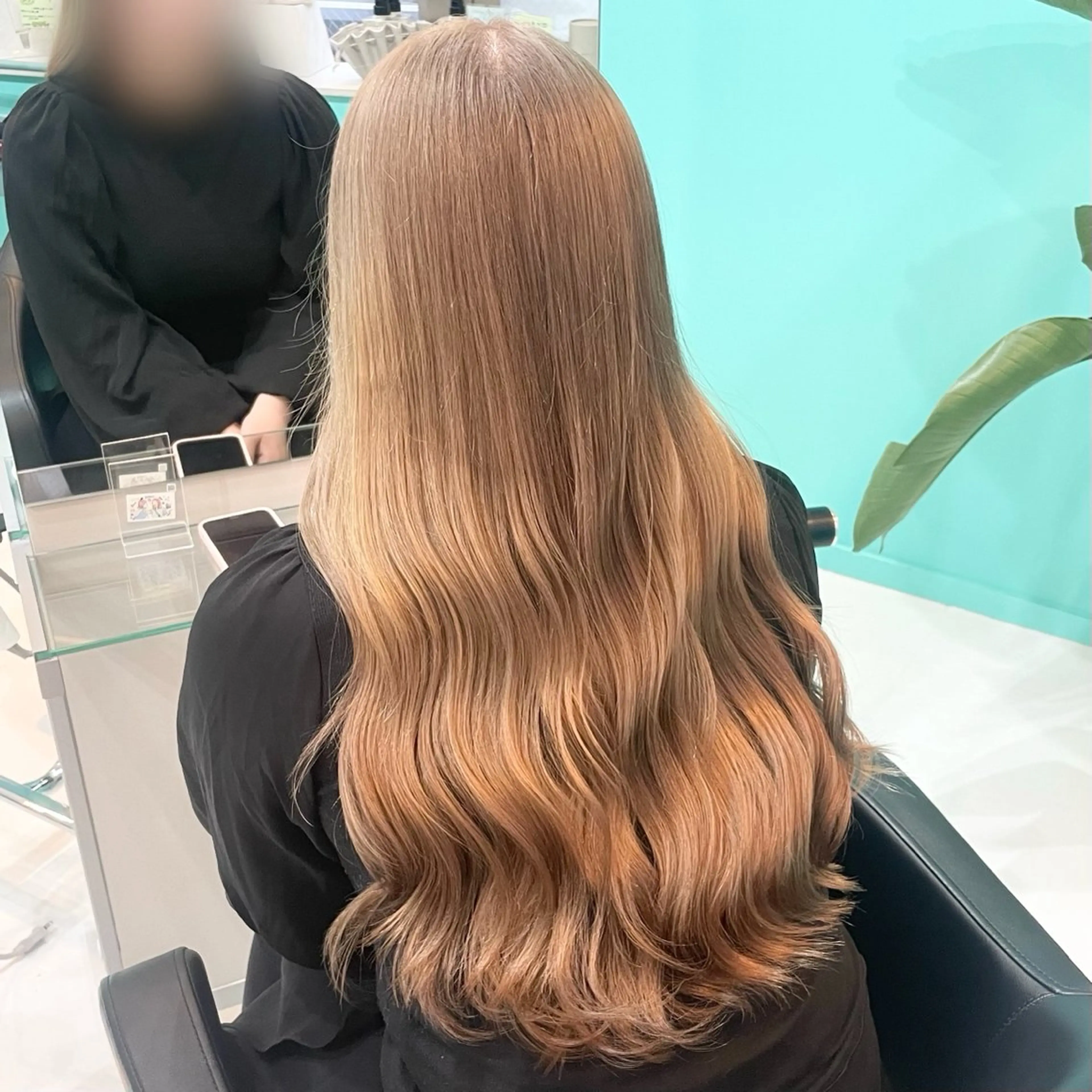 ロング カラー ベージュカラー ミルクティーベージュ 艶/透明感 🫧カラーのヘアスタイル
