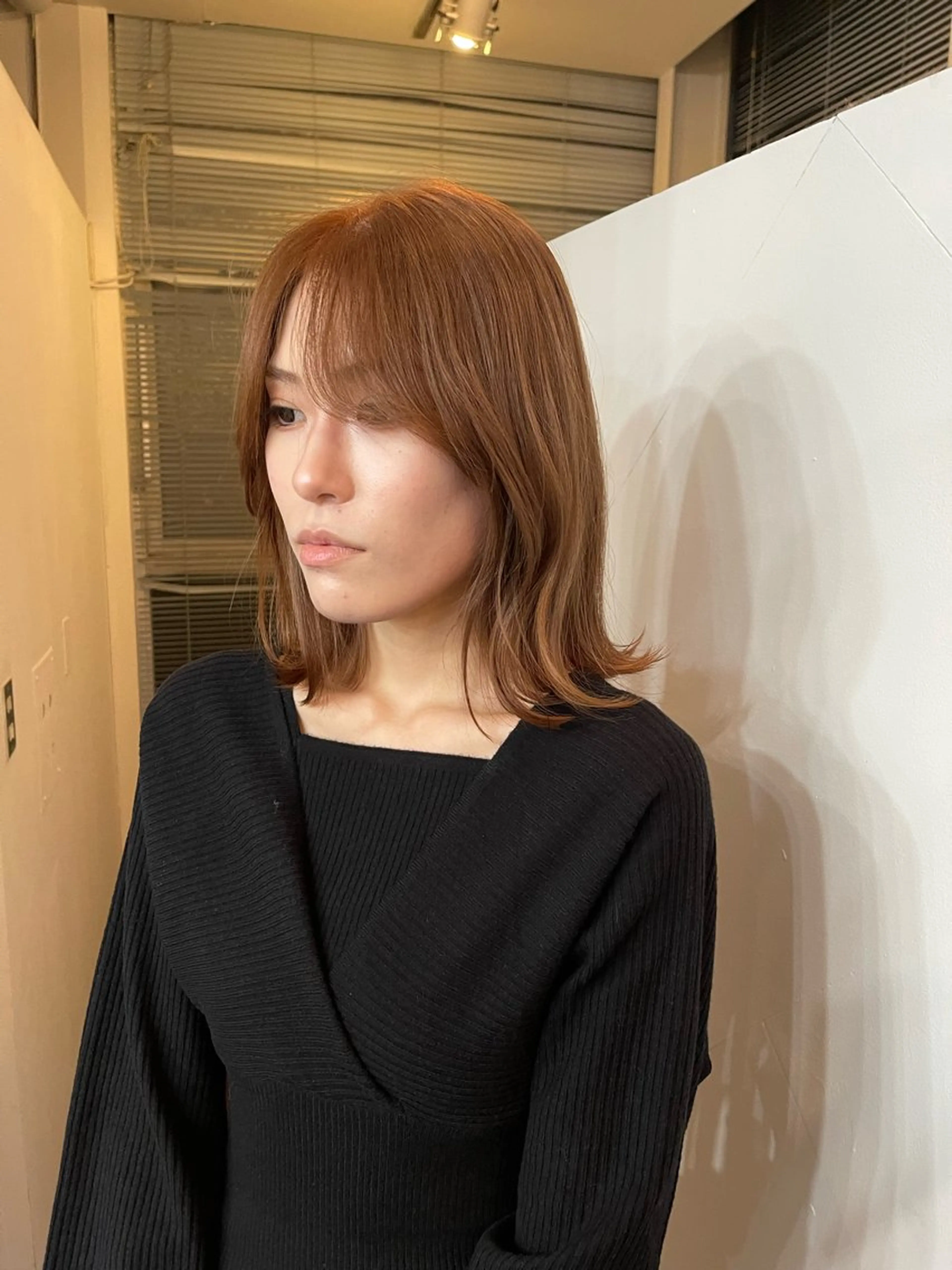 ミディアム カラー ベージュカラー ブリーチ レイヤー/ボブ /河内温太のヘアスタイル