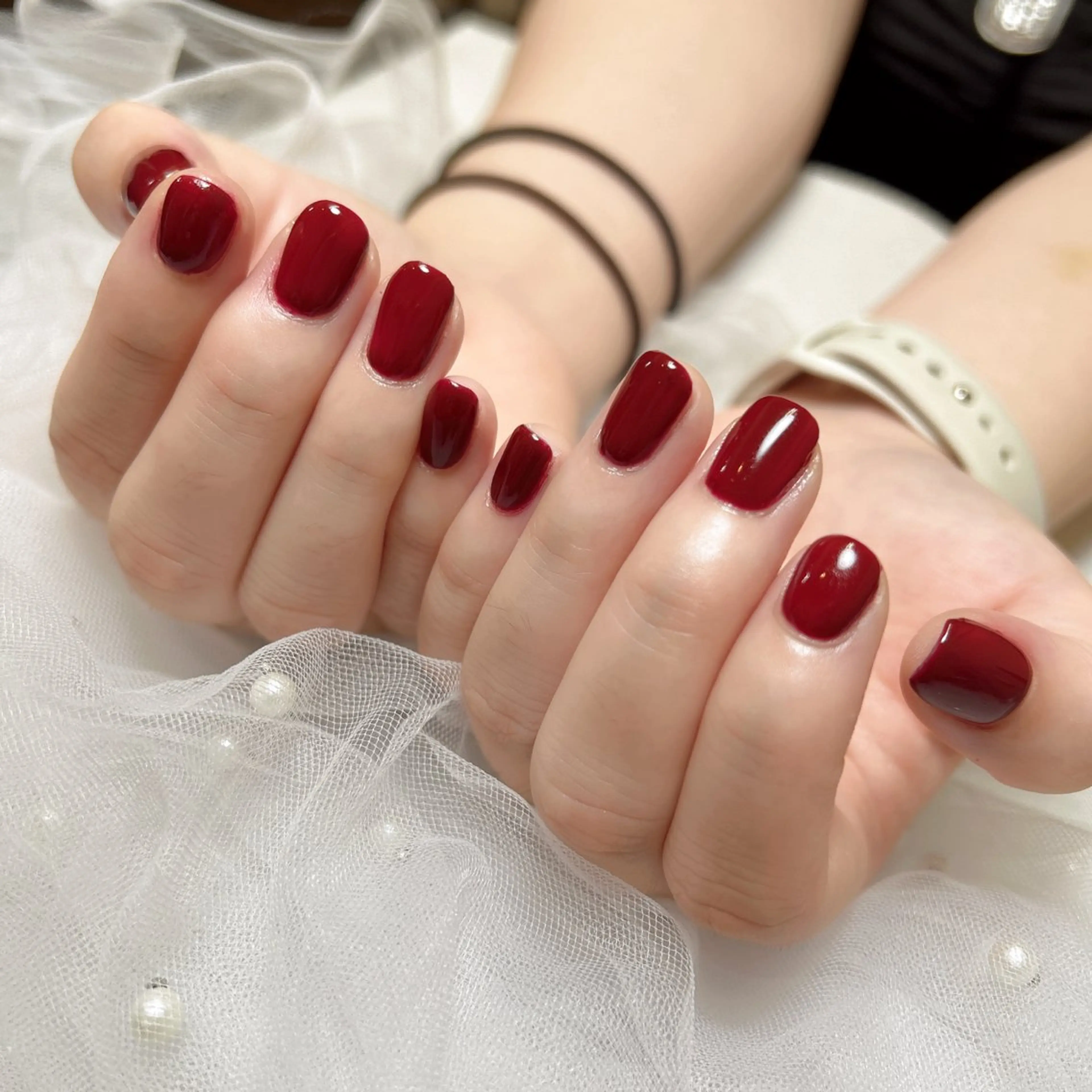 ネイル ジェルネイル 赤色 ハンドネイル EmaNail天満橋店所属・EmaNail Risaのネイルデザイン
