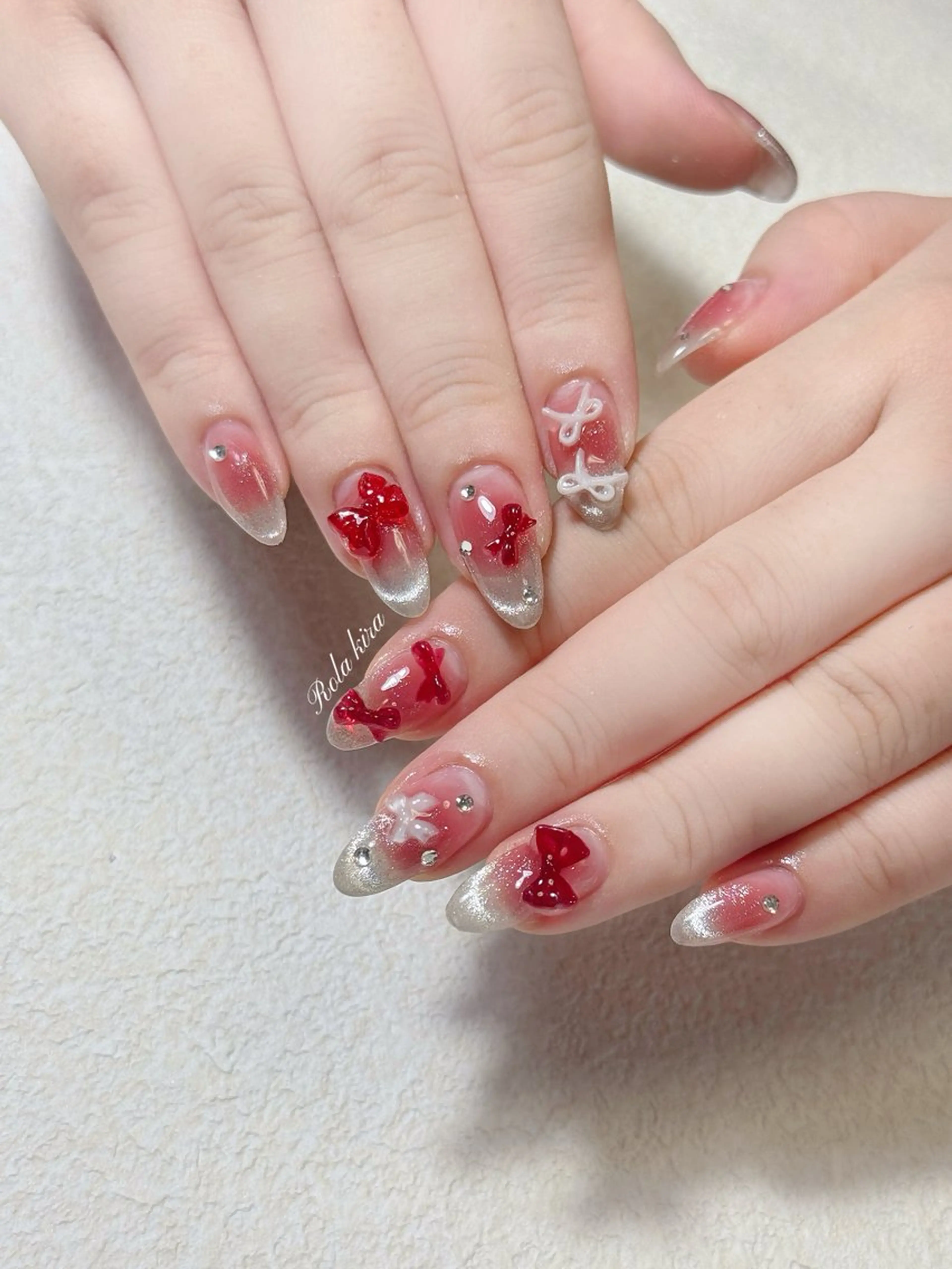 ネイル フレンチネイル ジェルネイル ガラスフレンチ キラキラネイル 韓国ネイル ハンドネイル Rola kira nail salon所属・Rola kira 麗のネイルデザイン