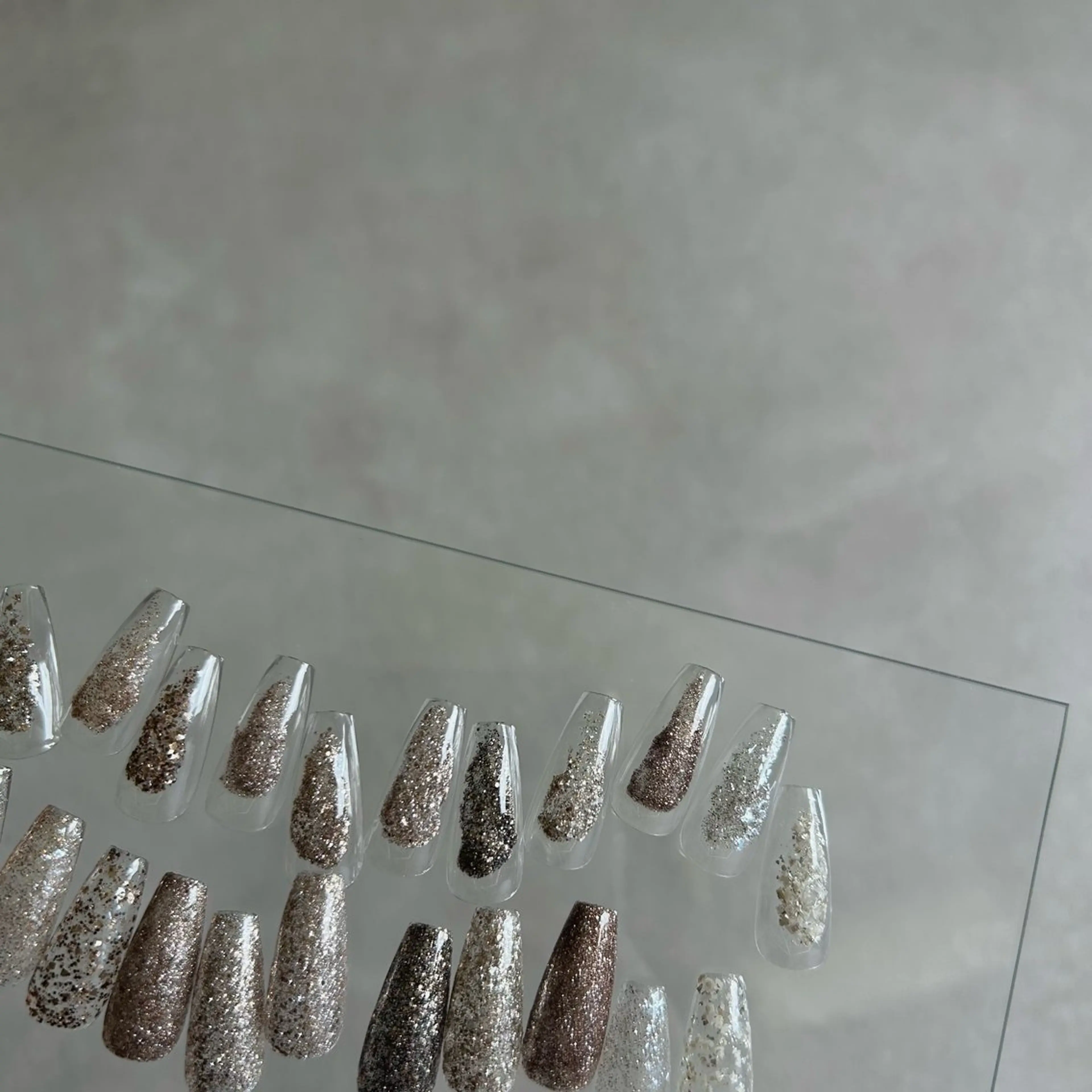 ネイル l o a _ n a i lのネイルデザイン