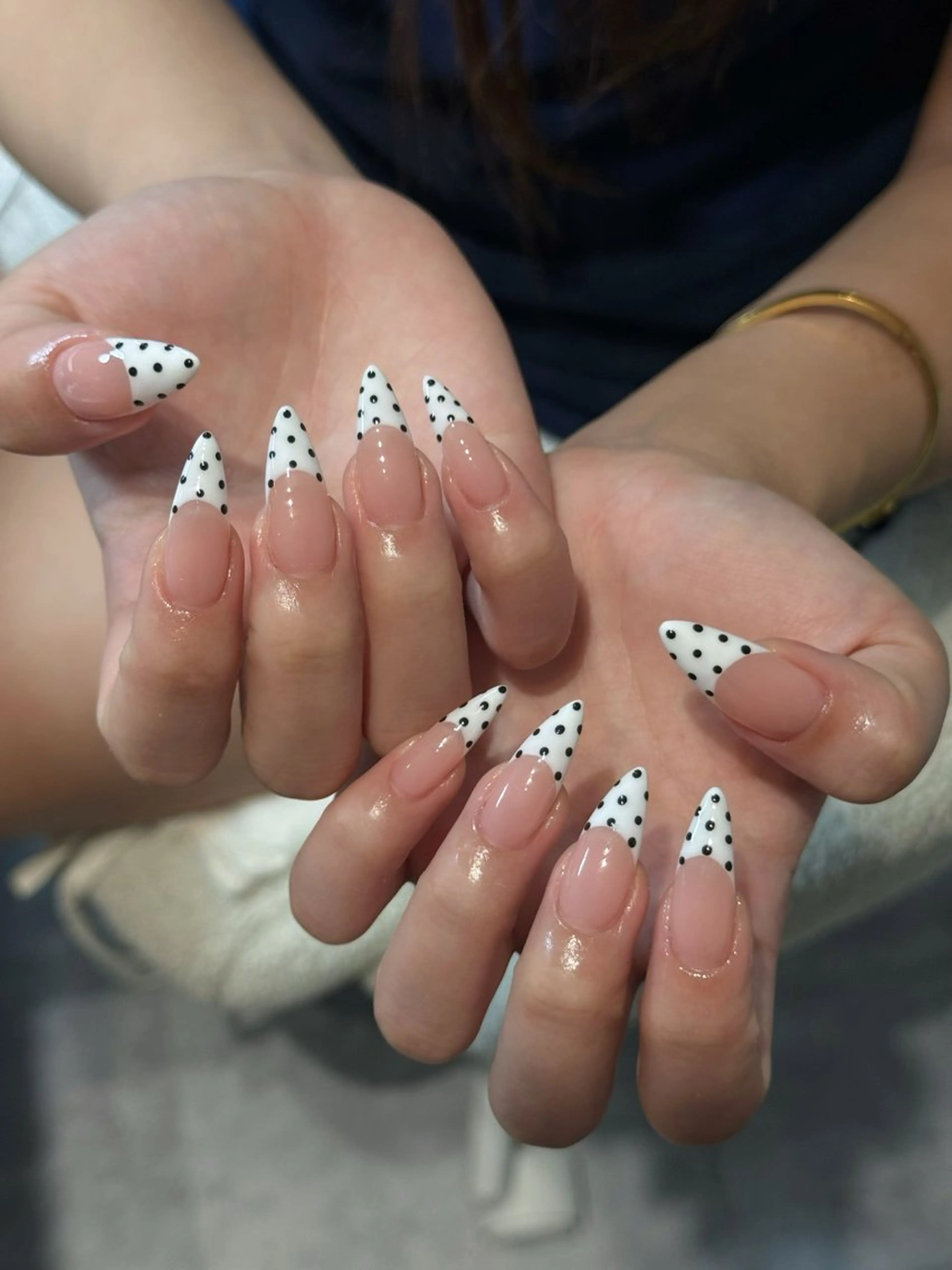 ネイル フレンチネイル ジェルネイル キラキラネイル 韓国ネイル マグネットネイル ハンドネイル Julli nail studio所属・Julli NailStudioのネイルデザイン