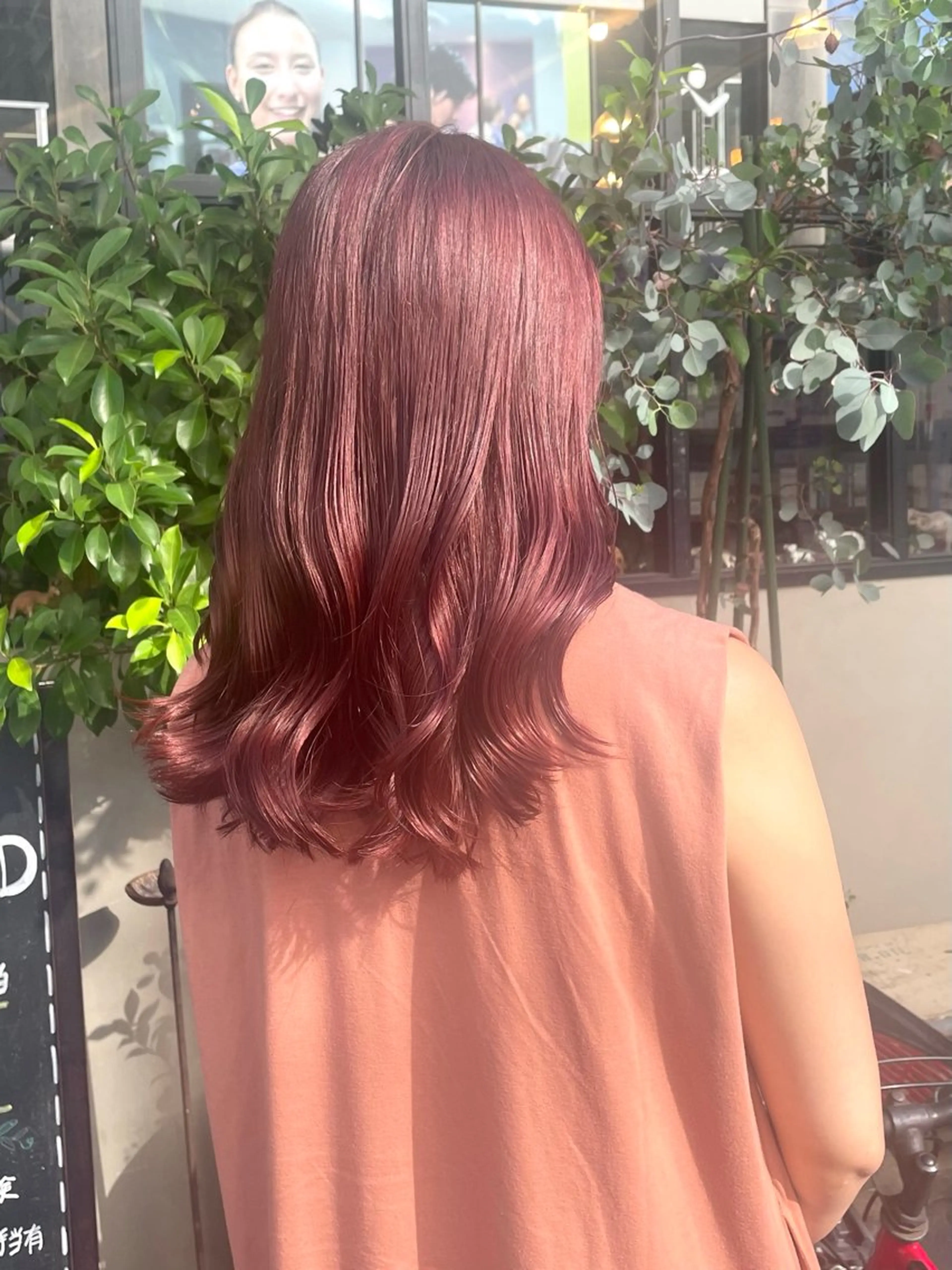 カラー ピンクカラー ヘアカラー ヘアセット 竹内 春奈のヘアスタイル