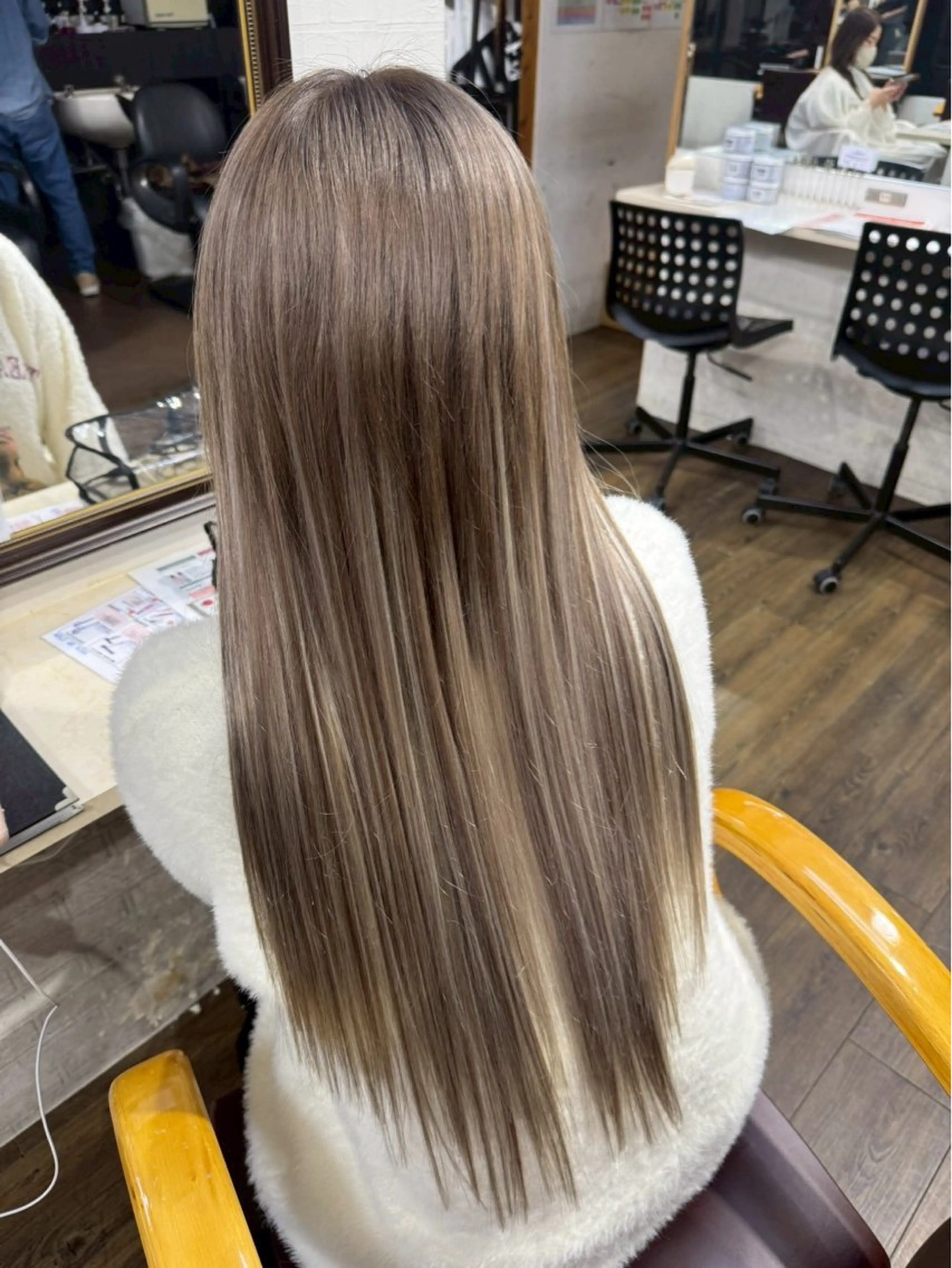 ロング カラー パーマ ヘアアレンジ 💚U-topia 💚佐藤優來💚のヘアスタイル