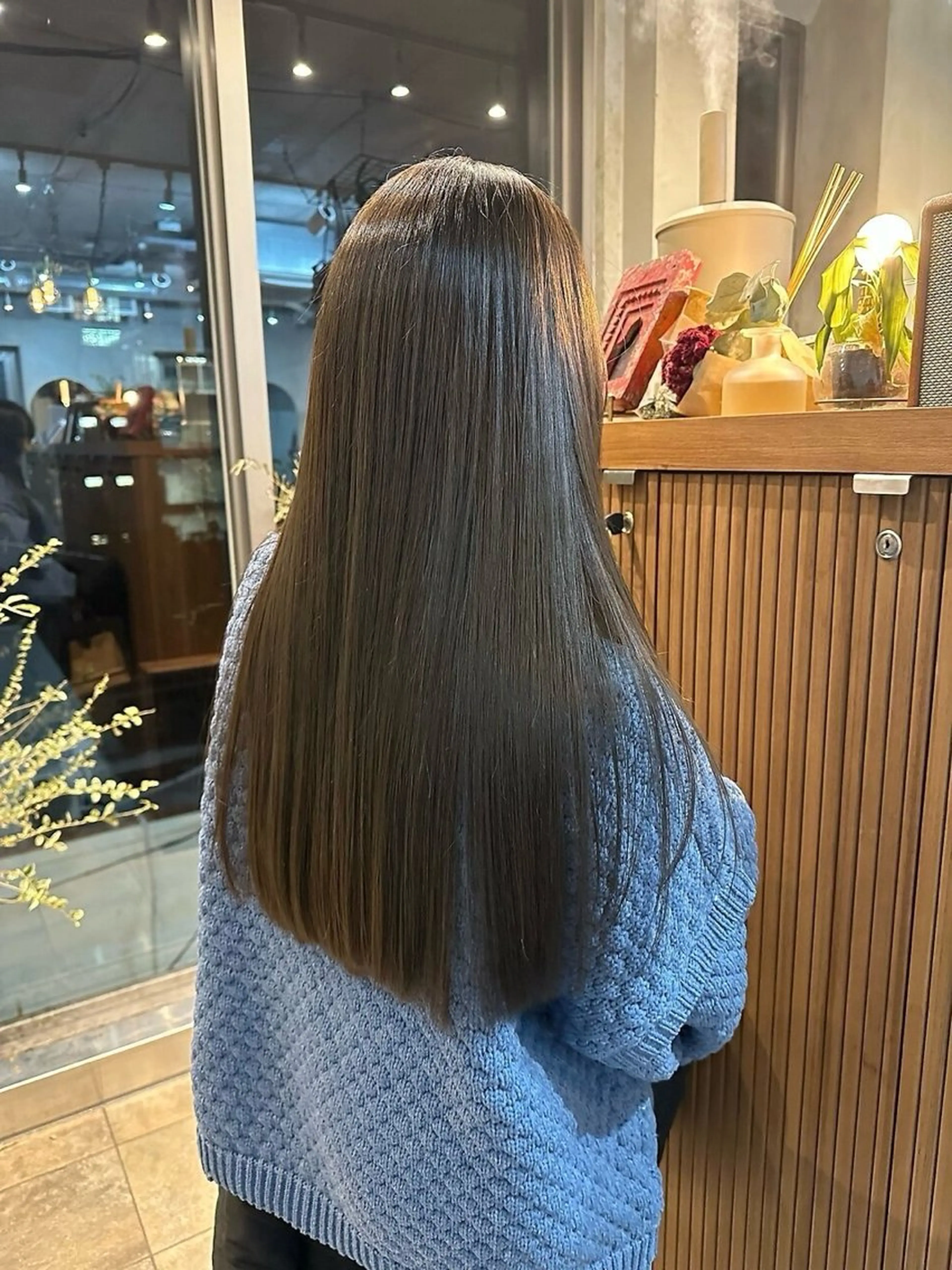 ミディアム カラー ヘアカラー 縮毛矯正 トリートメント 髪質改善 SHEER. 大阪梅田【シアー】所属・酸性ストレート/髪質 改善/村上のヘアスタイル