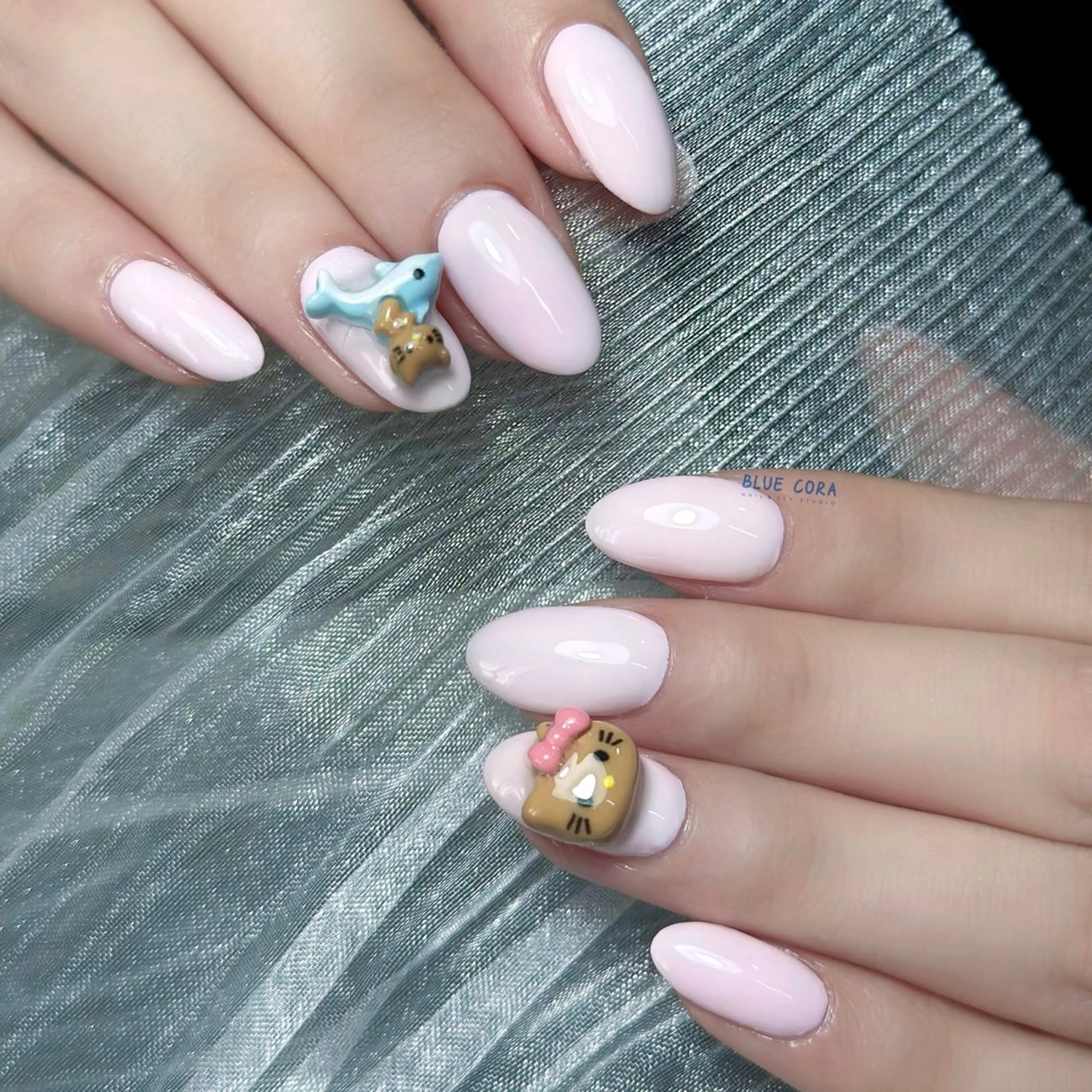 ネイル ハンドネイル ハンドケア BLUE CORA所属・BLUE CORAのネイルデザイン