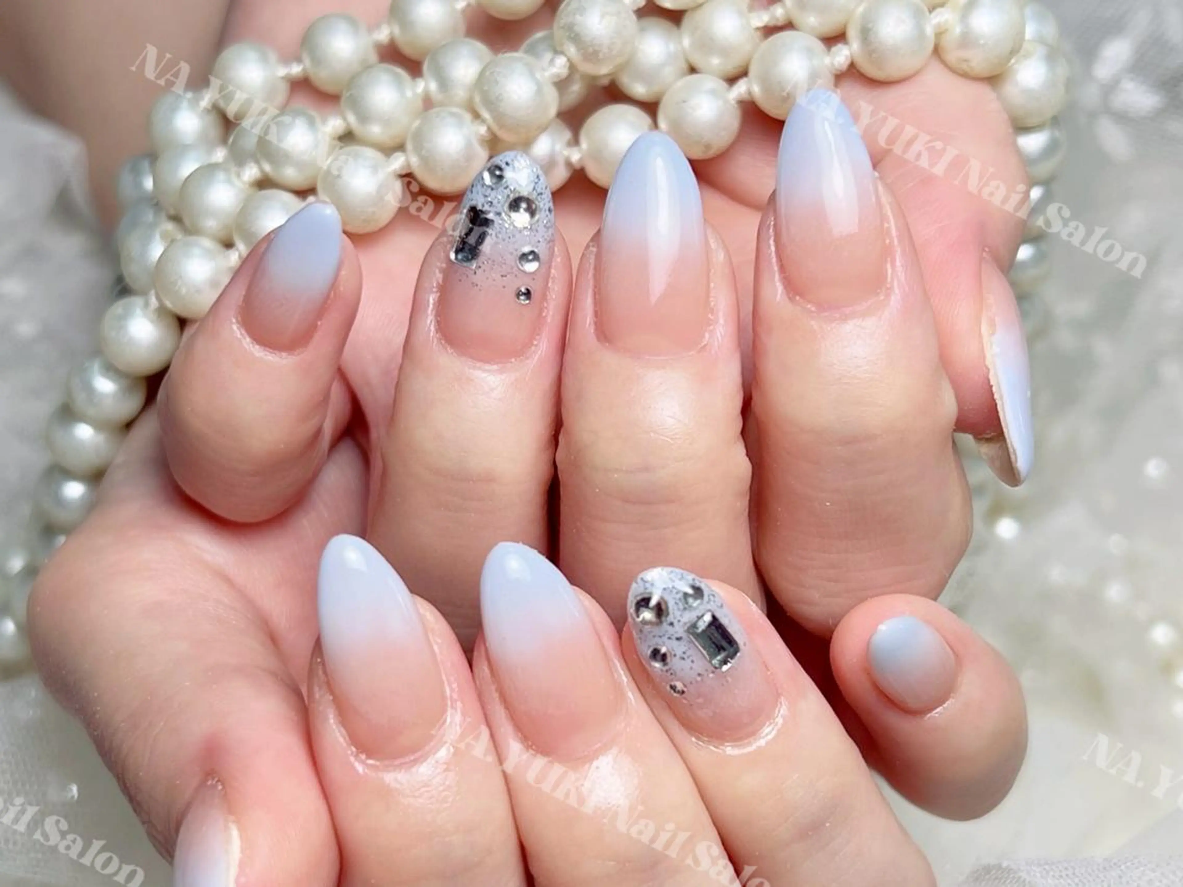 ネイル Queenie 🦋のネイルデザイン