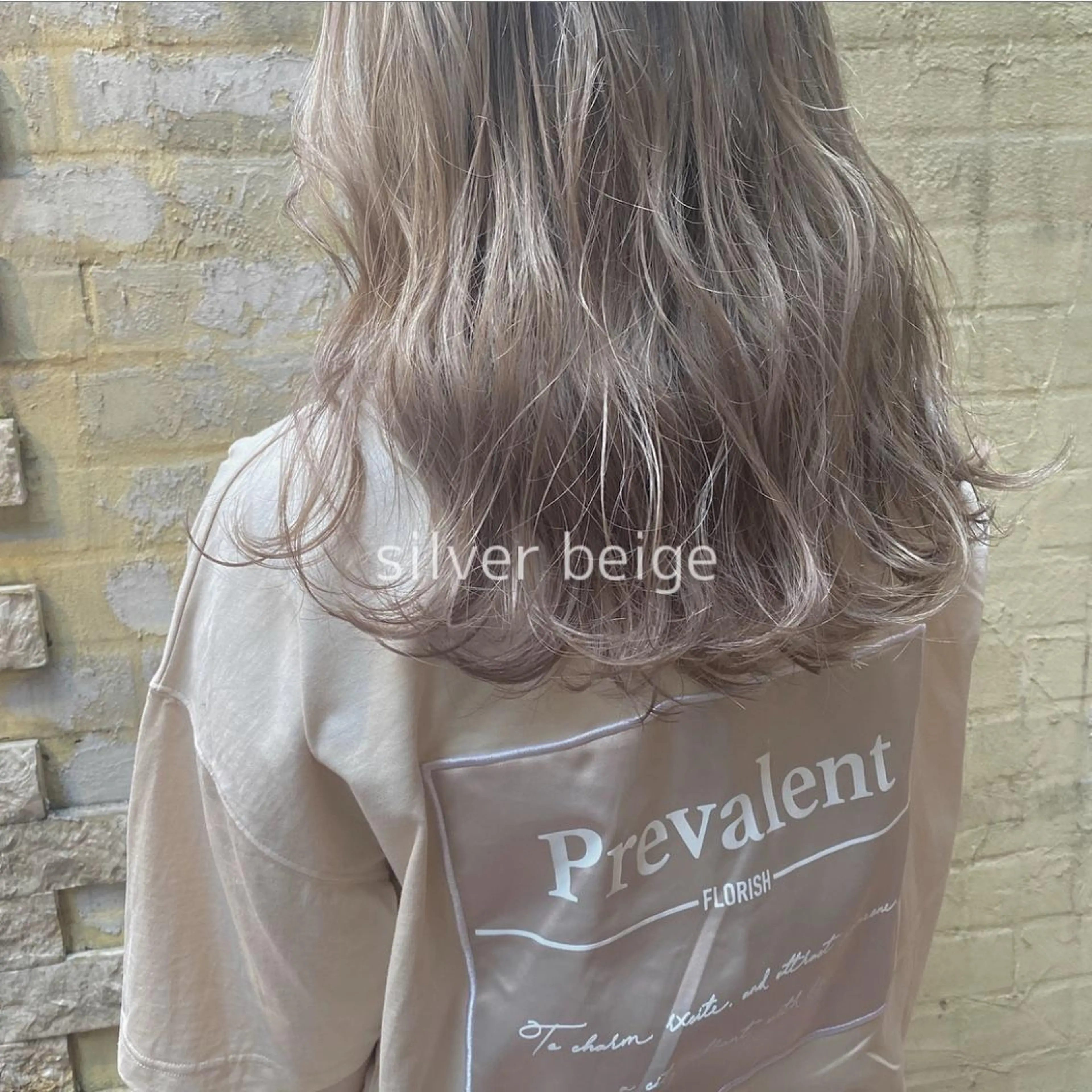 セミロング カラー CLUTCH天王寺 西藤遥河のヘアスタイル