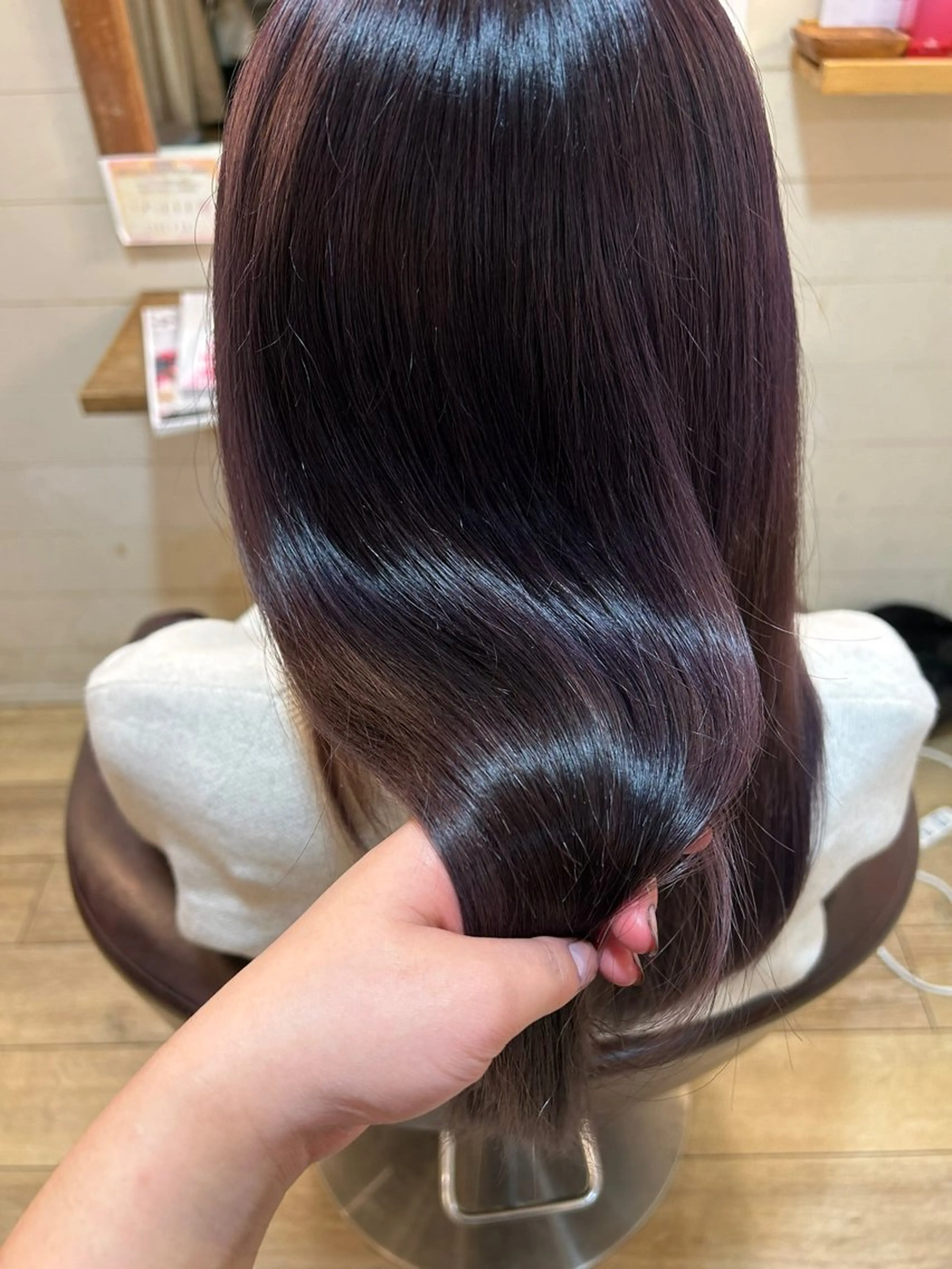 ロング 松永 直子のヘアスタイル