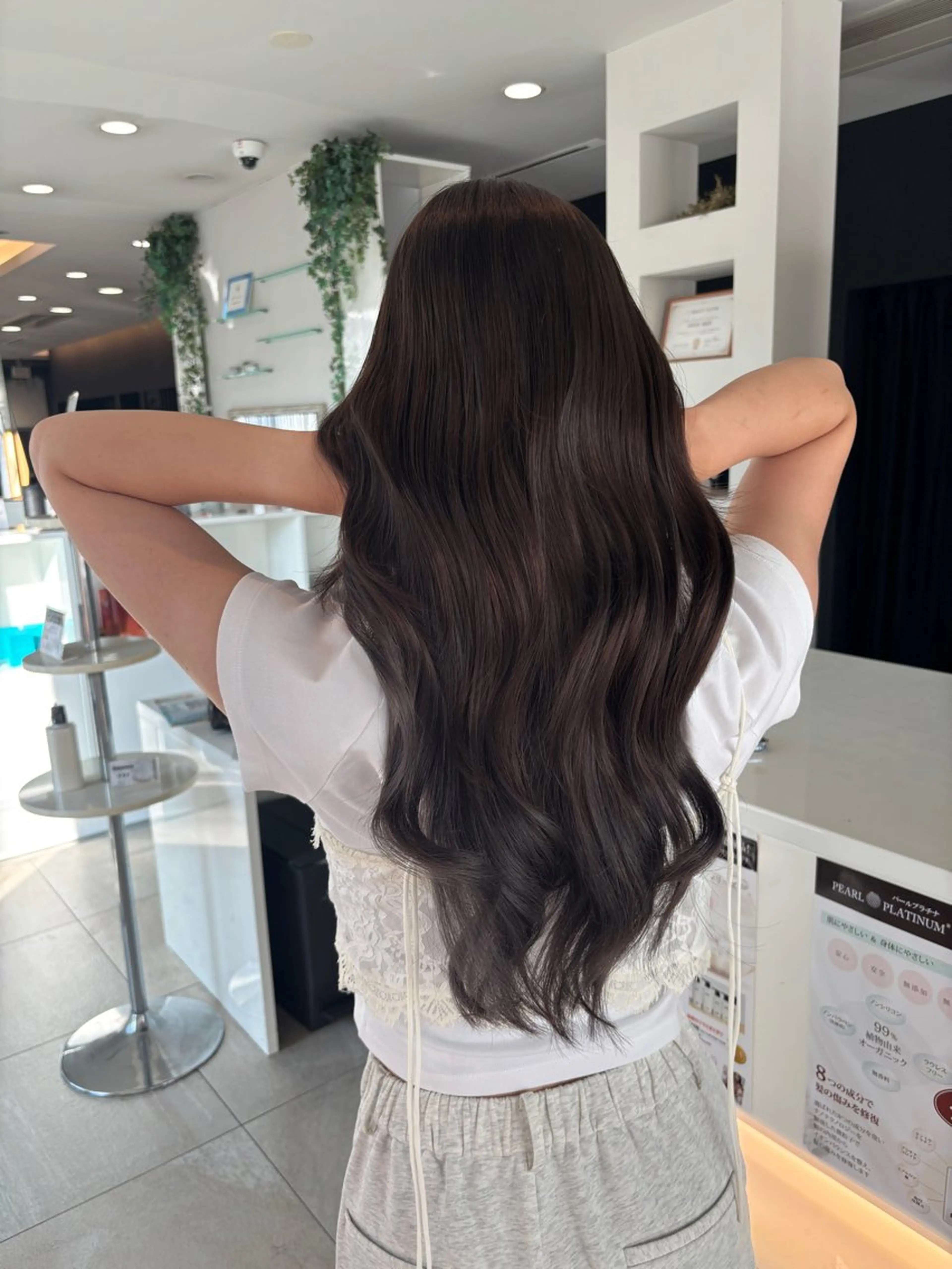 ロング カット ヘアカラー エクステ 超透明感カラー🦋韓 国羽エクステ🪽🫧のヘアスタイル