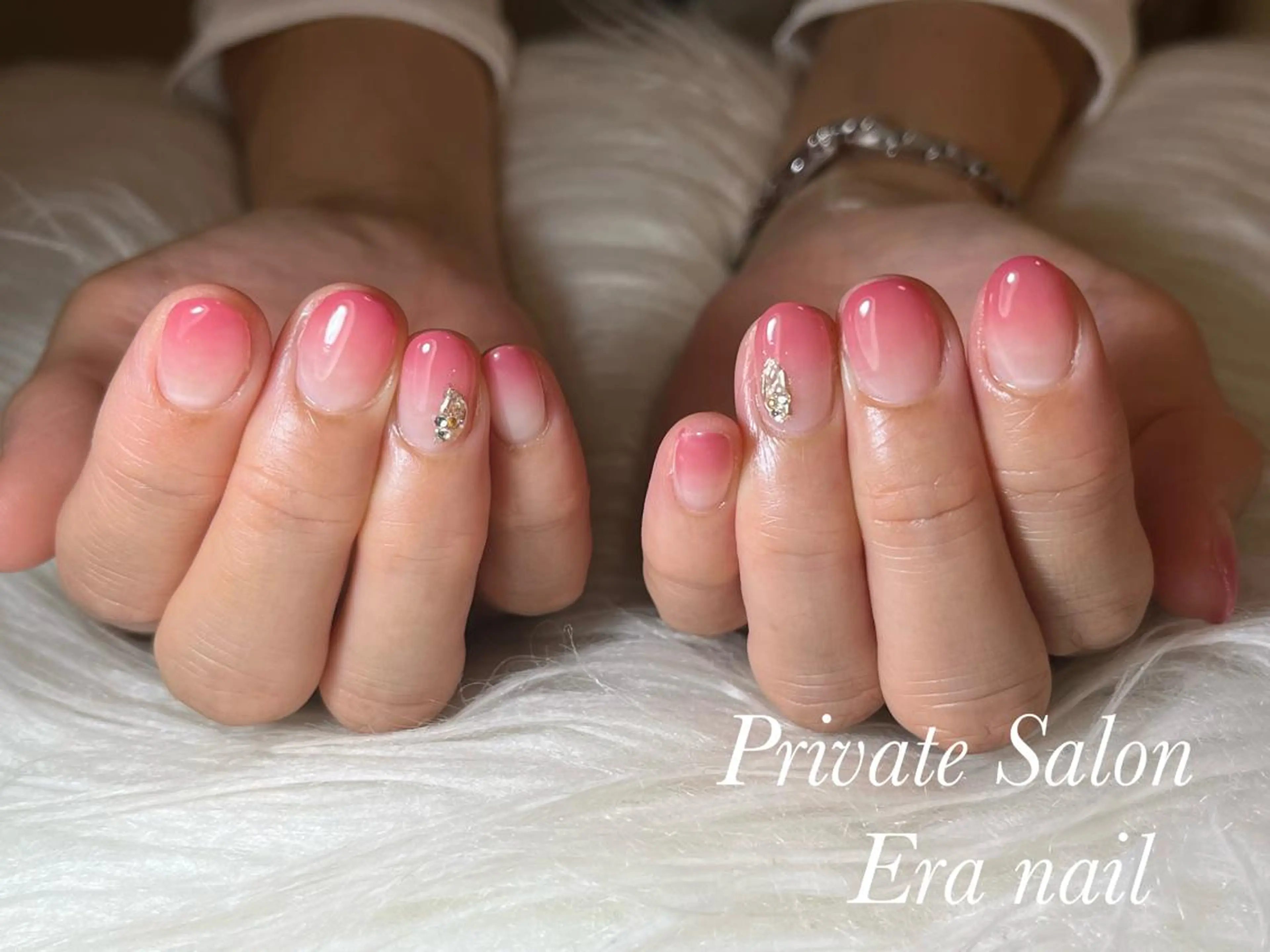 ネイル グラデーション ミラーネイル Era nailのネイルデザイン