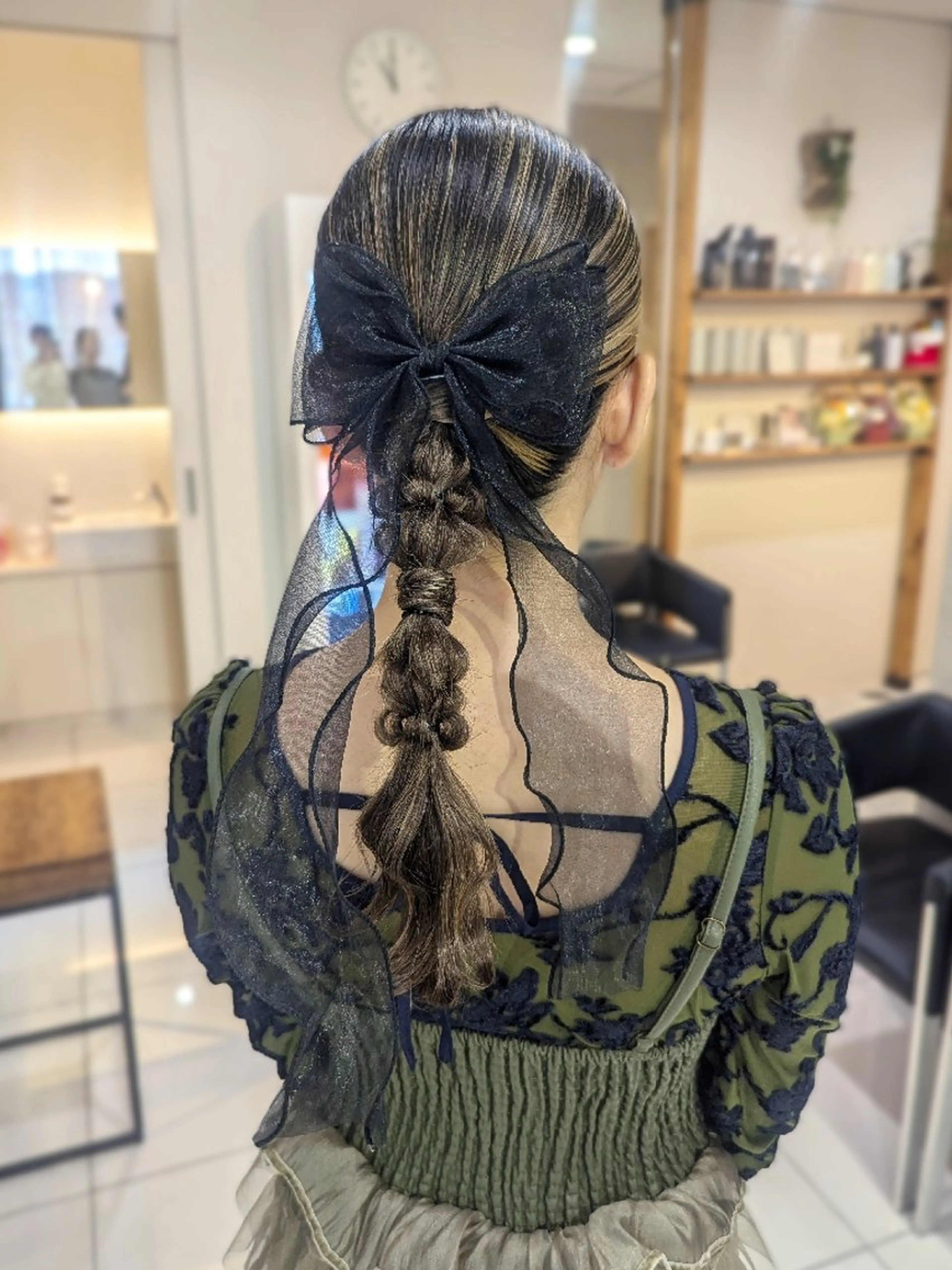 セミロング ヘアセット 髪質改善/お呼ば れヘア/透明感カラーのヘアスタイル