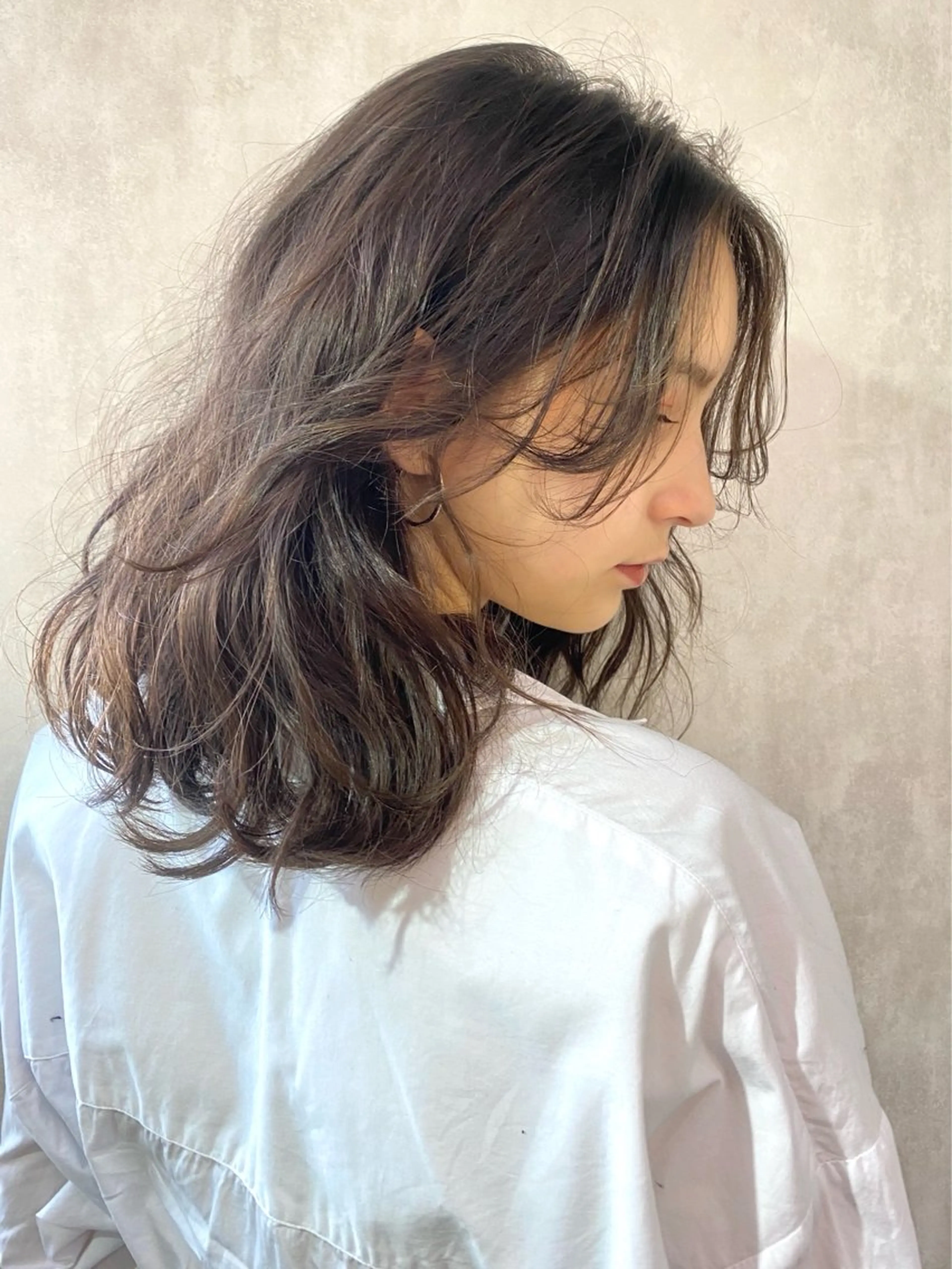 ミディアム パーマ ミディアムパーマ トリートメント ニュアンスパーマ パーマ トリートメント ヘアセット みほ/艶カラー/ 韓国パーマ/髪質改善のヘアスタイル