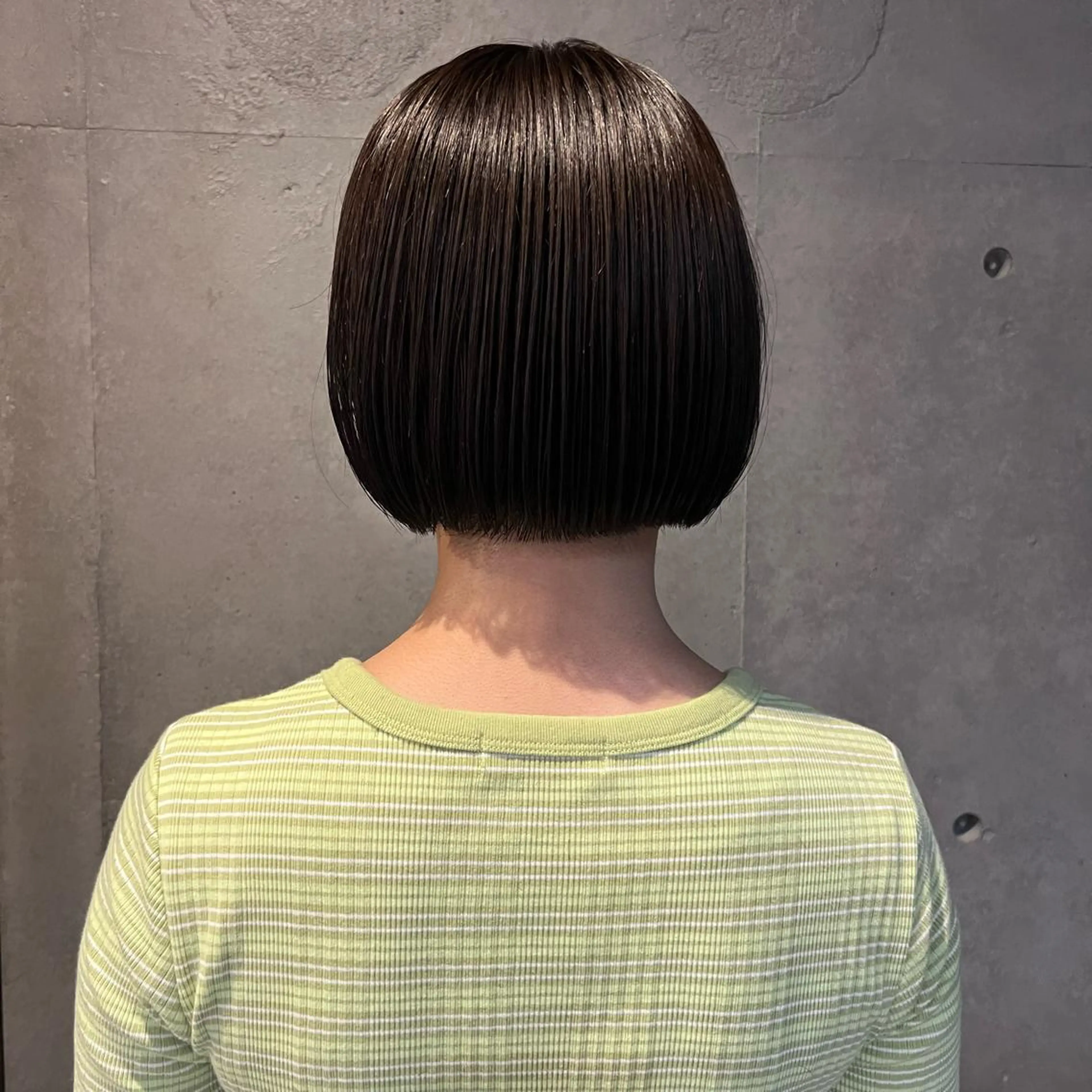 ショート 池田理紗/メンズ カット/切りっぱなしのヘアスタイル