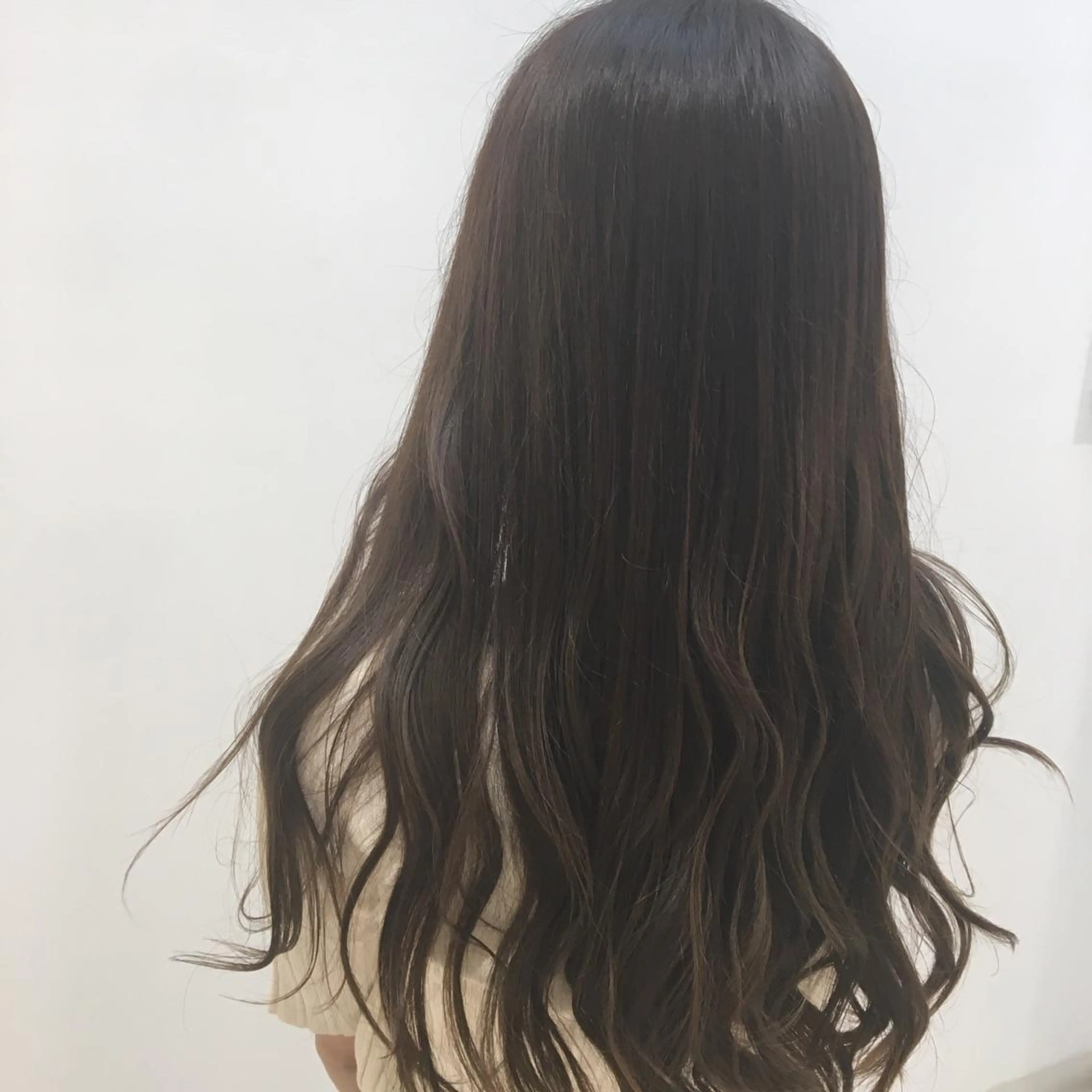 ロング カラー loca by tree所属・うる艶暖色カラー HARUNAのヘアスタイル