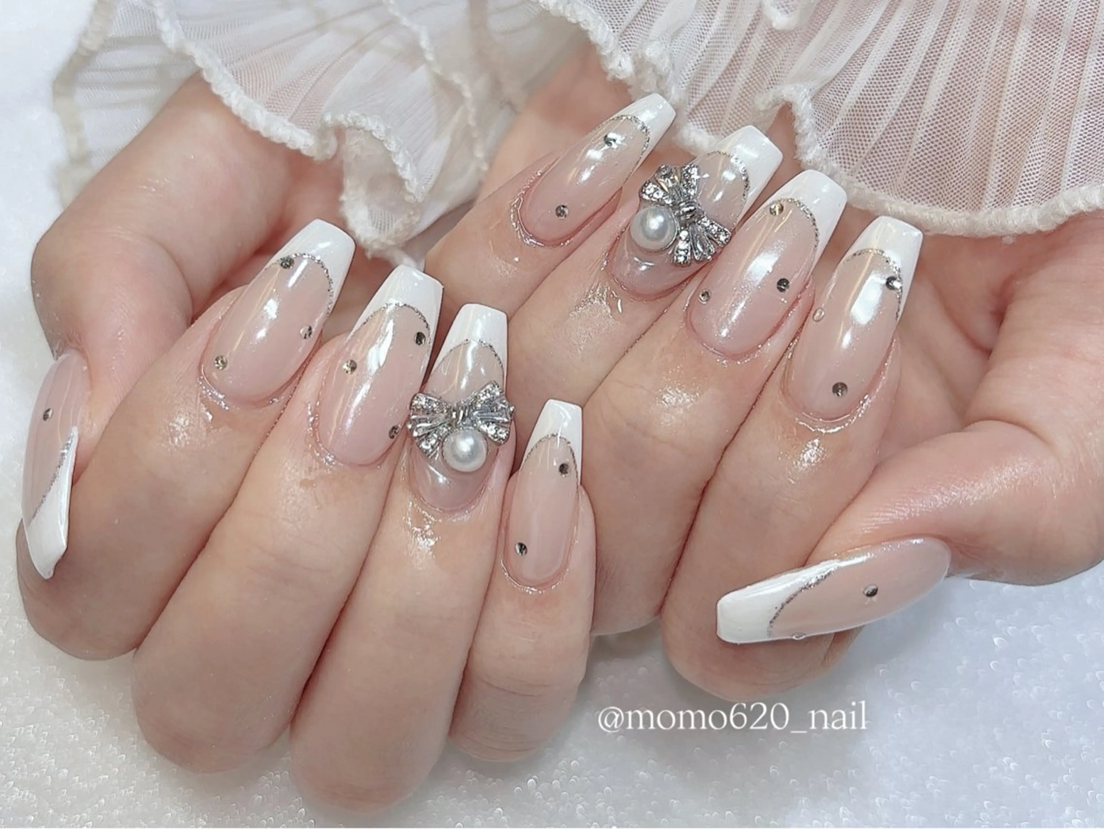 ネイル フレンチネイル ホワイト ハンドネイル nailsalon moca 堀江店所属・moca堀江店 momokaのネイルデザイン