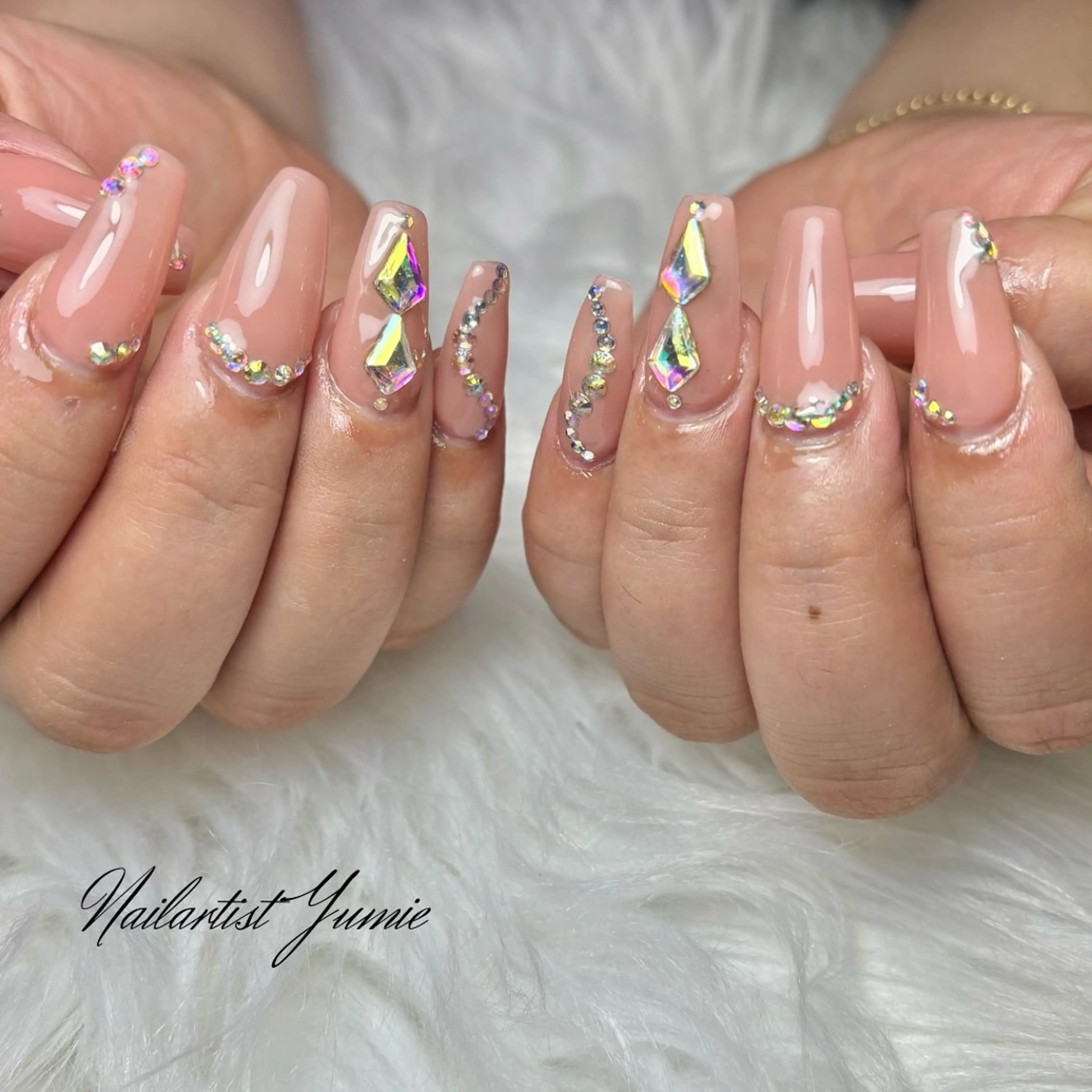 ネイル アートネイル ストーンネイル ハンドネイル Setsalon Churaku Nailist Yumie所属・【沖縄市安慶田】 🤍Yumieのネイルデザイン