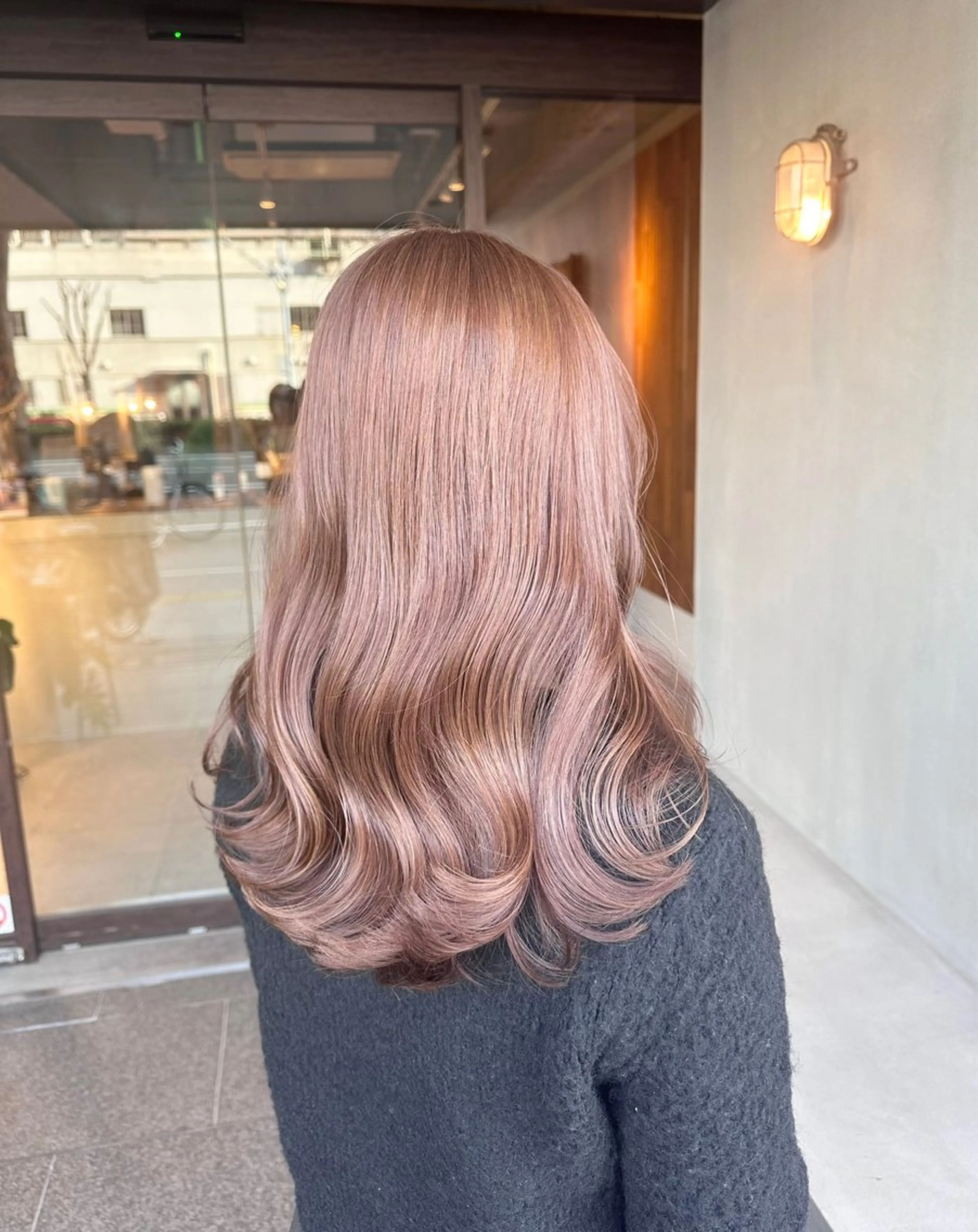 セミロング カラー ベージュカラー カット ヘアカラー 福崎 真奈のヘアスタイル